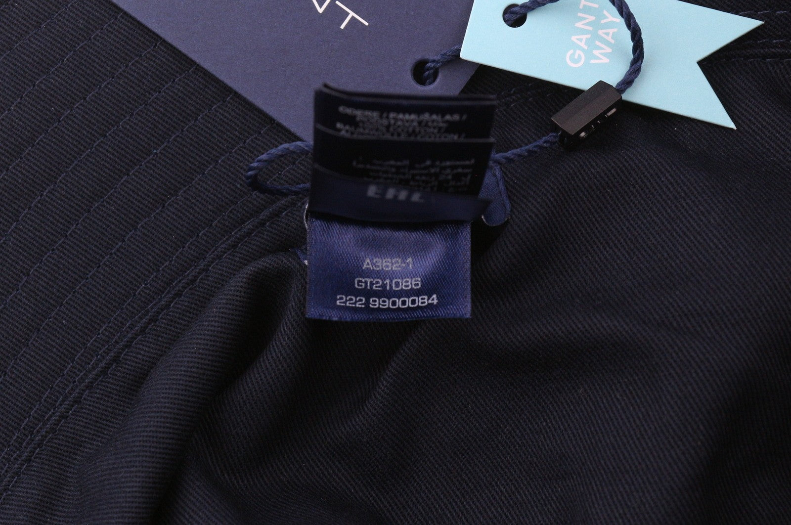 GANT Retro Shield Bucket Men Hat S/M Evening Blue Embroidered Logo