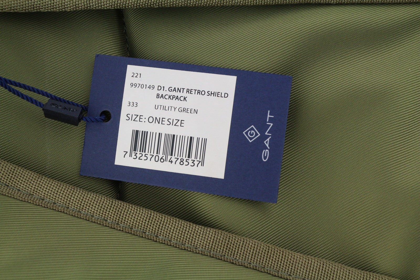 GANT Retro Shield Backpack Men Bag OS Utility Green Front Logo Adjustable Straps