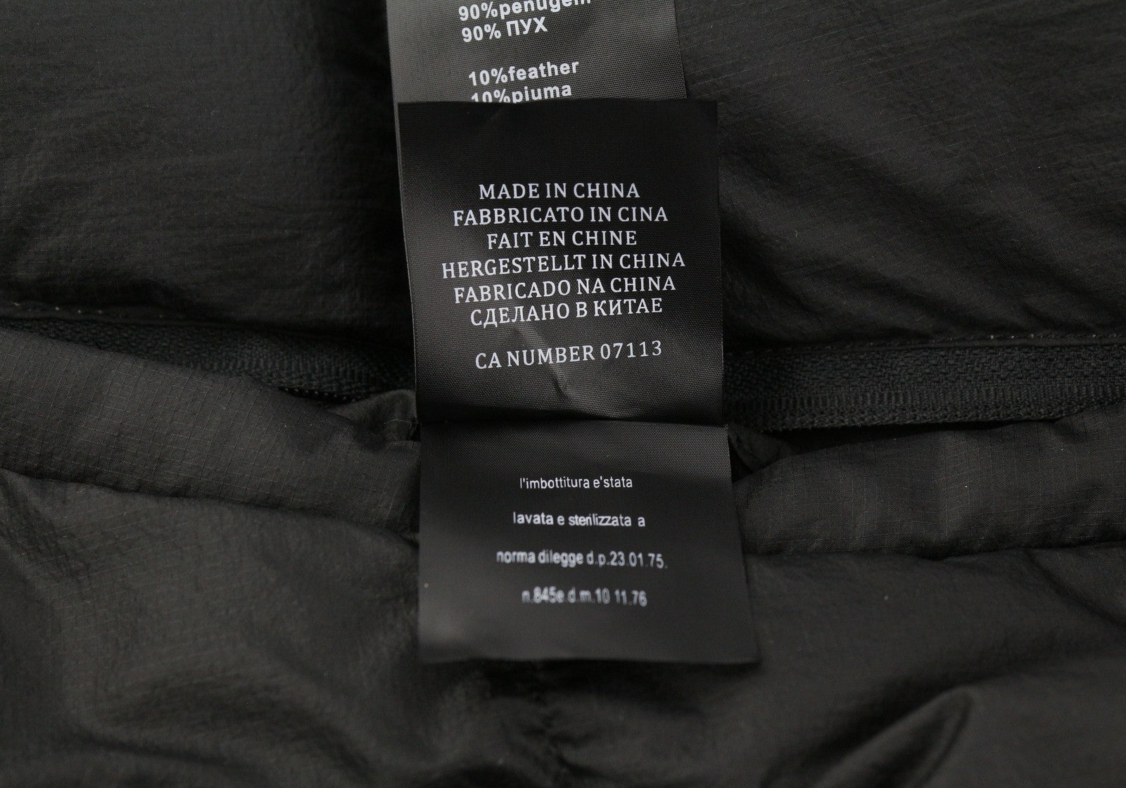 AFTER LABEL Quebec Men Jacket L Black Down Filled Quilted Hooded Puffer RRP500