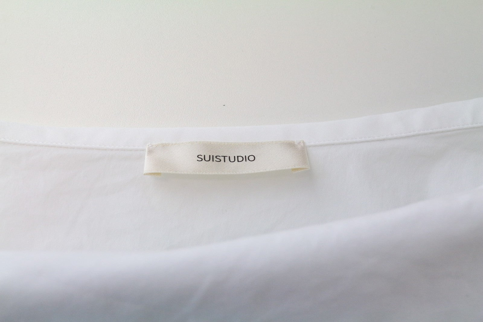 SUISTUDIO Bob Women's Top UK10 White Slim Cotton Blend Formal Boat Neck Blouse