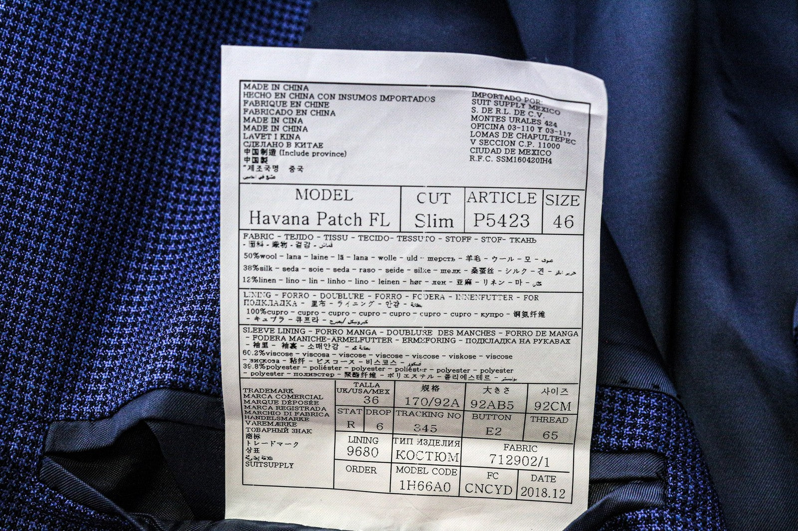 SUITSUPPLY vyriškas švarkas „Havana“ (UK36R), mėlynas, plonas, vilnonis, šilkinis, dviejų dalių kostiumas su „Houndstooth“ raštu. 