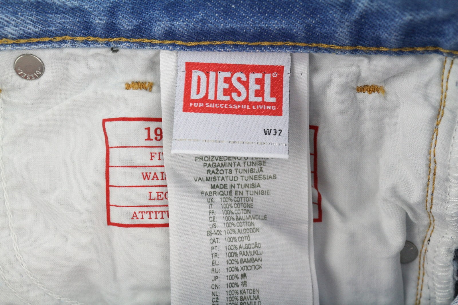 DIESEL 1995 D-Sark 09I29 Men Jeans W32/L34 Blue Slim Straight Mid Waist RRP246