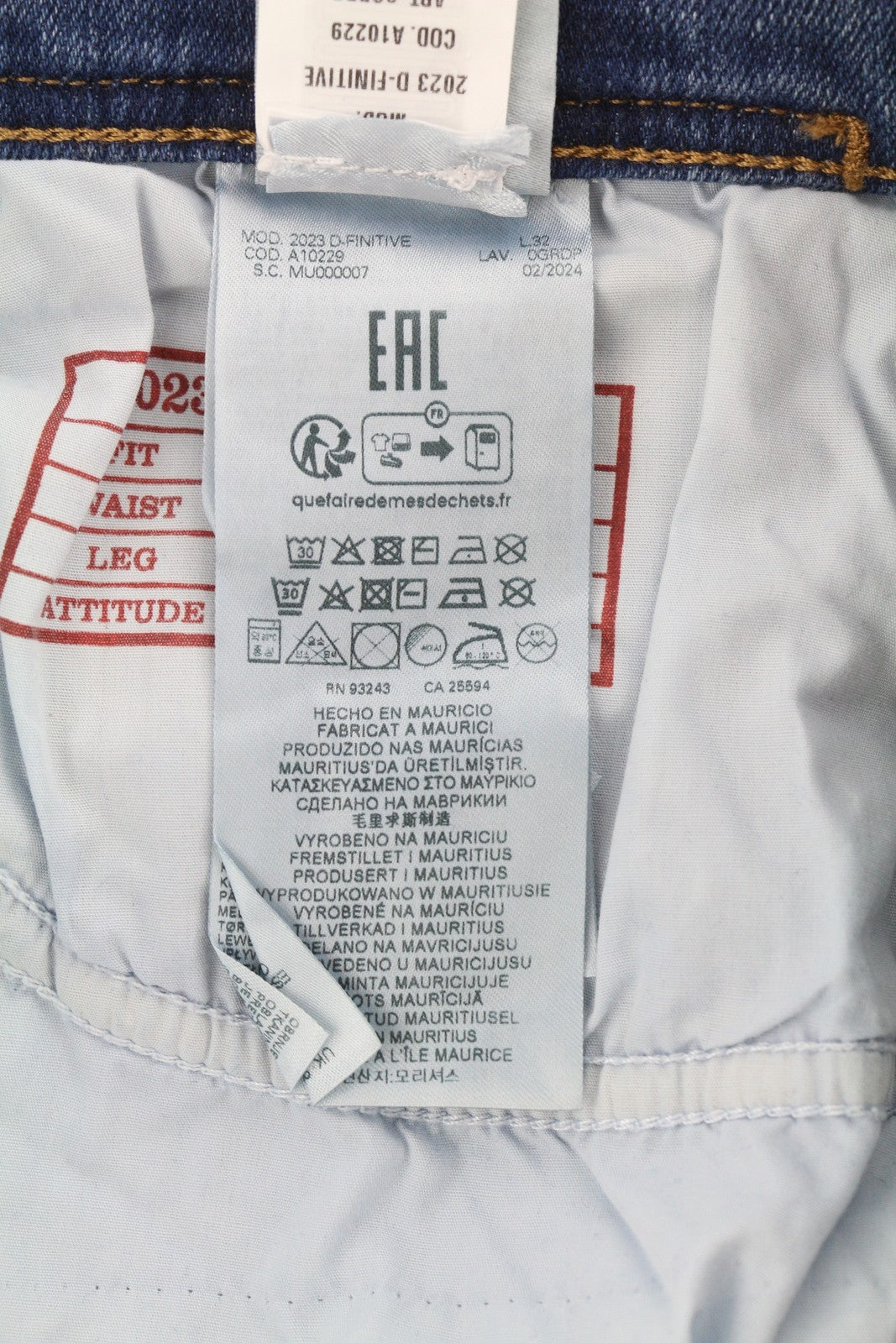 DIESEL 2023 D-Finitive 0GRDP Men Jeans W31/L32 Regular Tapered Mid Waist