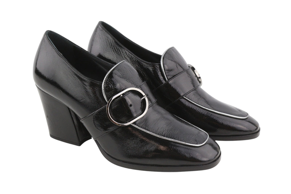 Schwarze Lederpumps