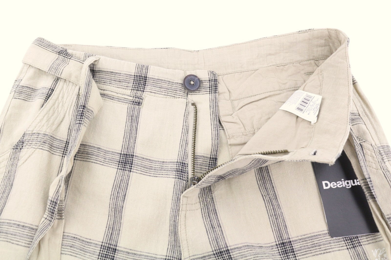 DESIGUAL Men Shorts W28 Beige Linen Blend Checked Belted Zip