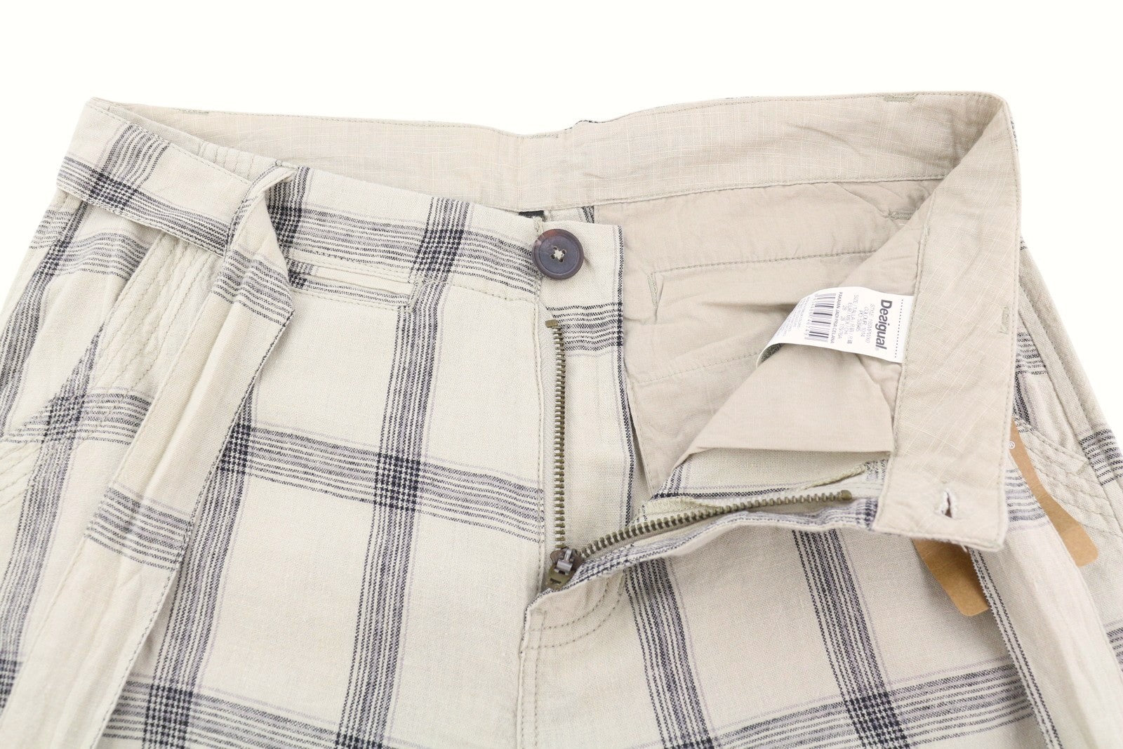 DESIGUAL Men Shorts W28 Beige Linen Check Belted Zipper