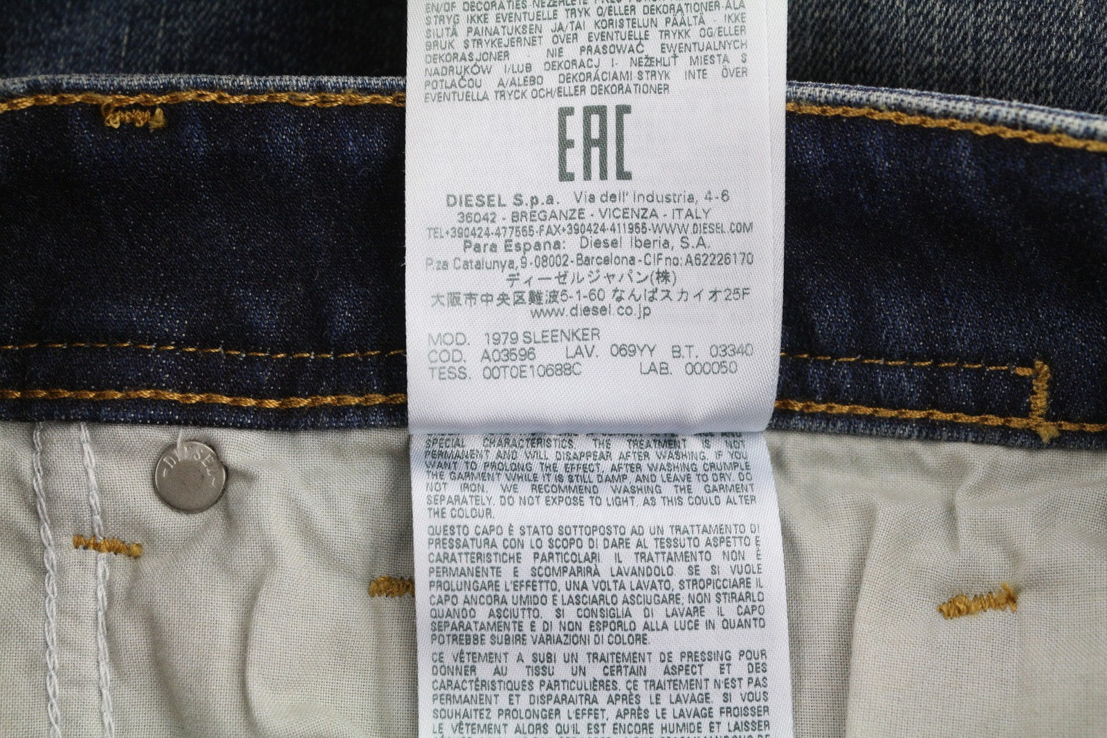 DIESEL 1979 Sleenker 069YY Men Jeans W30/L34 Faded Blue Skinny Low Rise