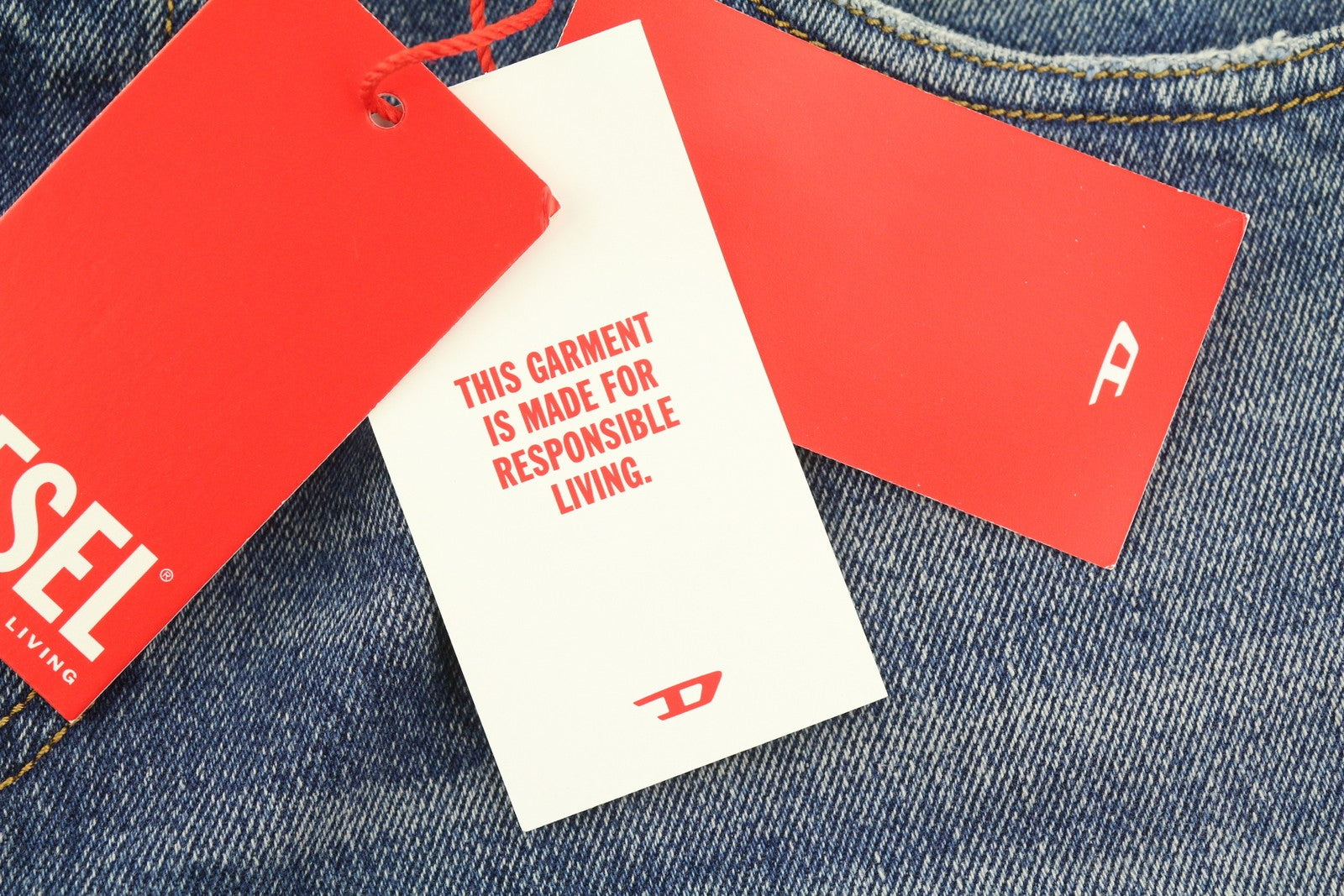 DIESEL 1995 09E02 Men Jeans W31/L32 Blue Ripped Distress Slim Straight RRP375