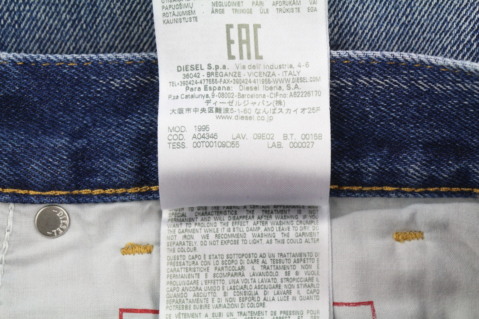 DIESEL 1995 09E02 Men Jeans W32/L34 Blue Ripped Distress Slim Straight RRP375