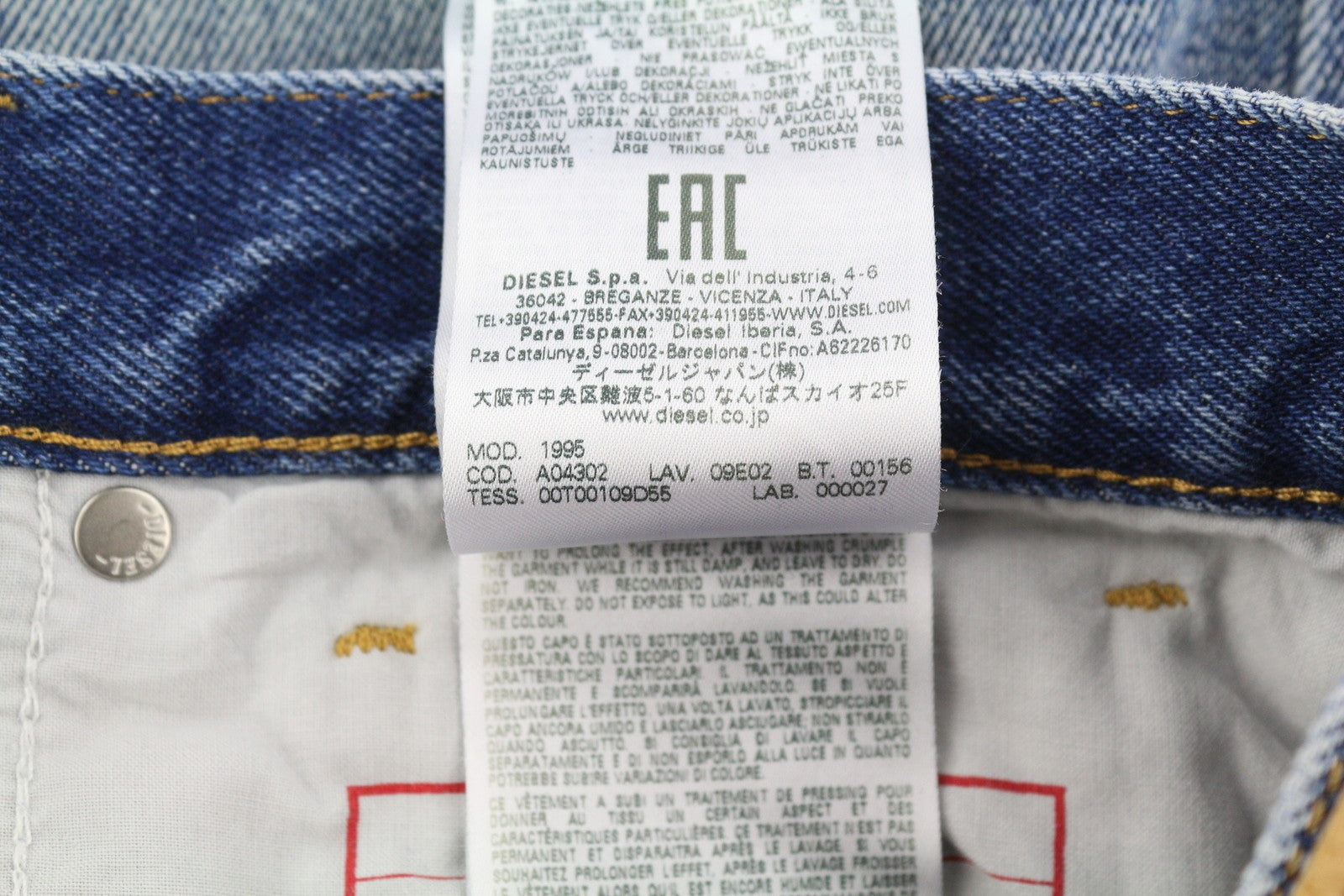 DIESEL 1995 09E02 Men Jeans W33/L30 Blue Distress Slim Straight Zip Fly RRP375