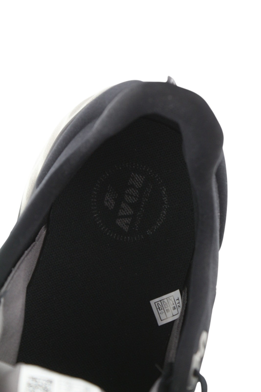 NEW BALANCE Roav V2 Men Sneakers EU50 Black Fresh Foam Lace Running