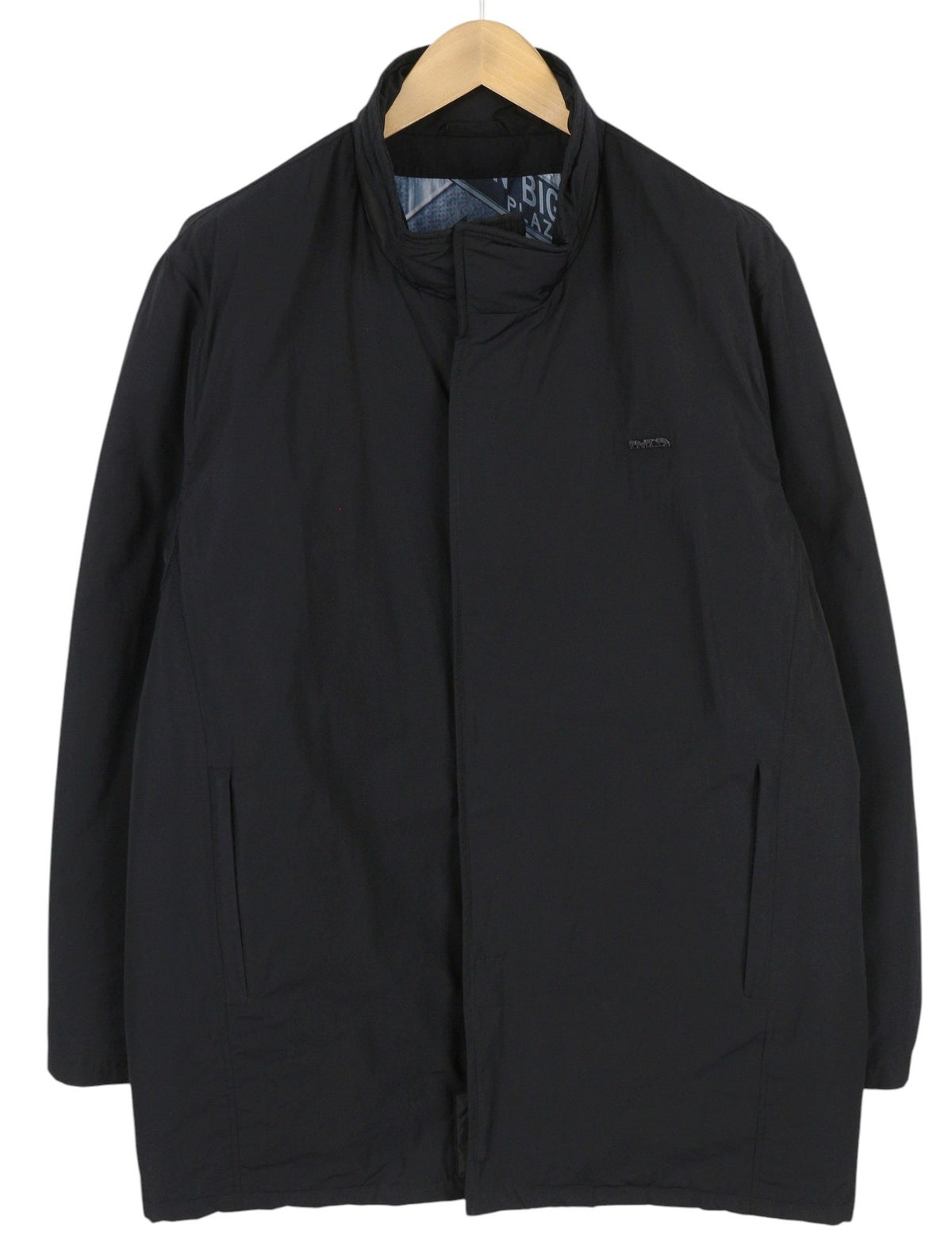 Schwarze Polyesterjacke