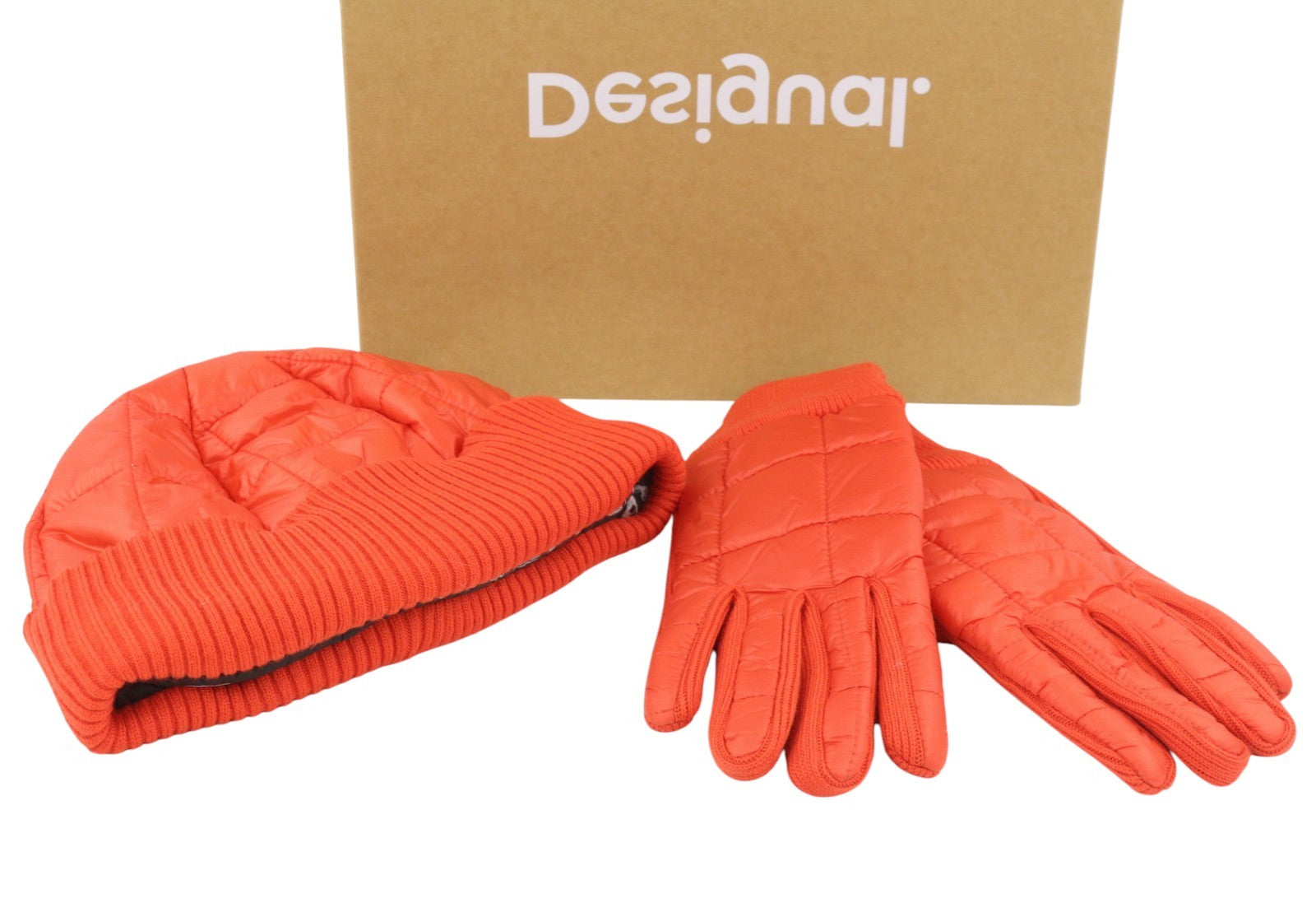 DESIGUAL Pack Gift Box Padded Women Gloves & Hat Set OS Orange Quilted 2in1