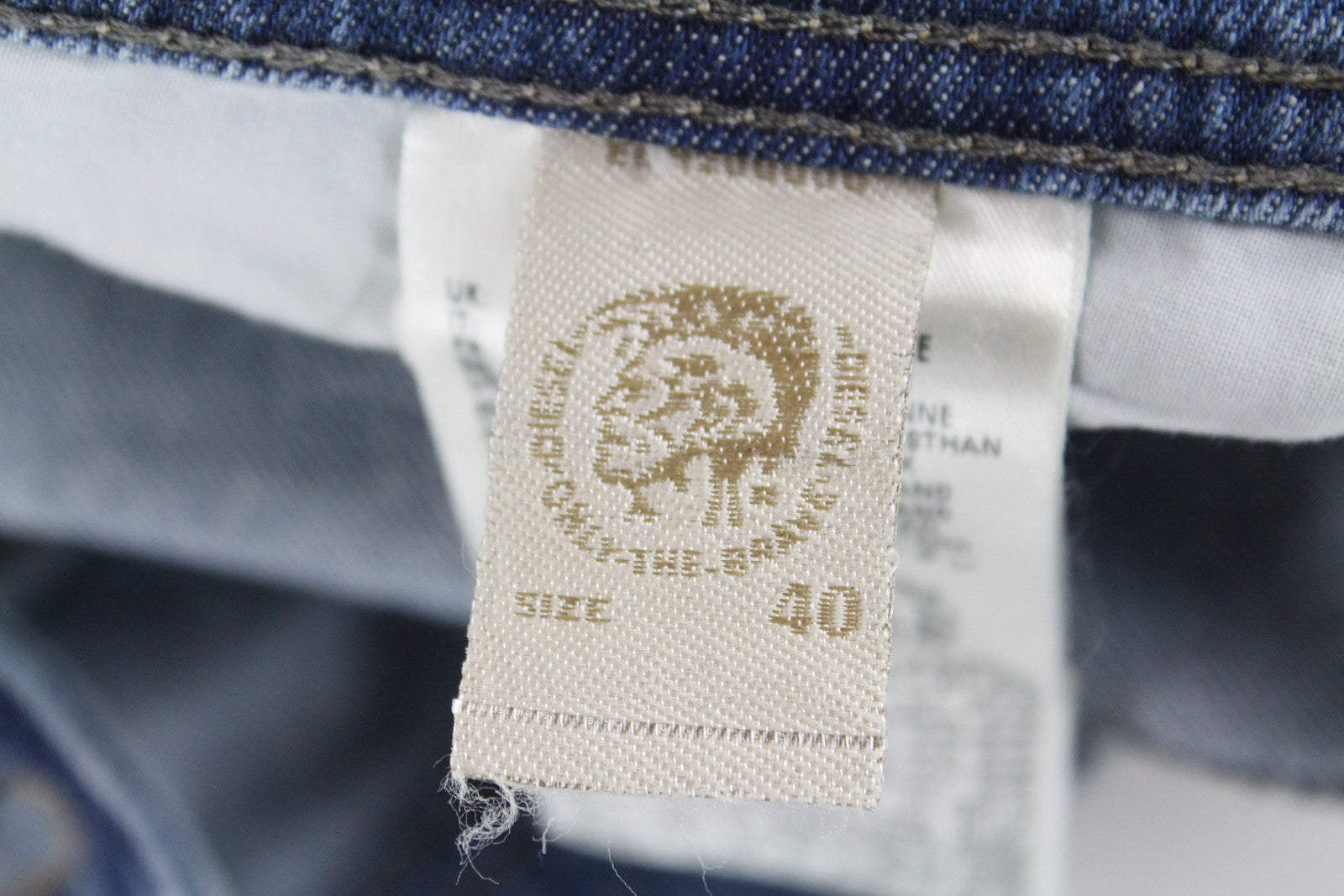 DIESEL Tepphar 0842H Men Jeans W40/L32 Slim Carrot Blue Cotton Stretch Washed