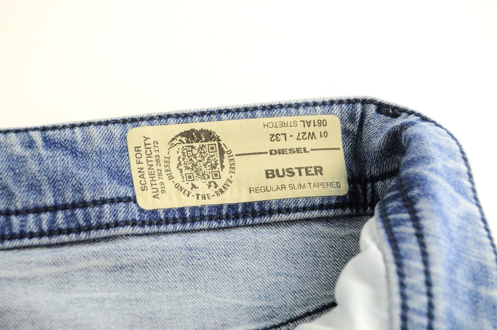 DIESEL Buster 081AL Men Jeans W27/L32 Slim Tapered Stone Washed Button-Fly Blue