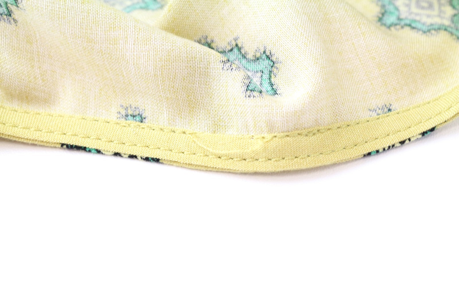 MAISON SCOTCH Women T-Shirt XS Yellow Sleeveless Patterned Collared Button-Up