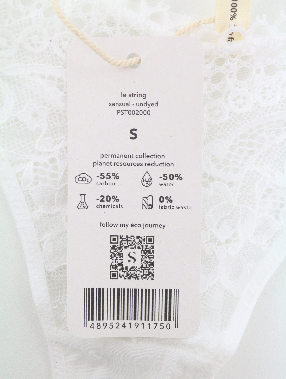 SCANDALE Le String Sensual-Undyed Women Panties S White Delicate Lace Insert