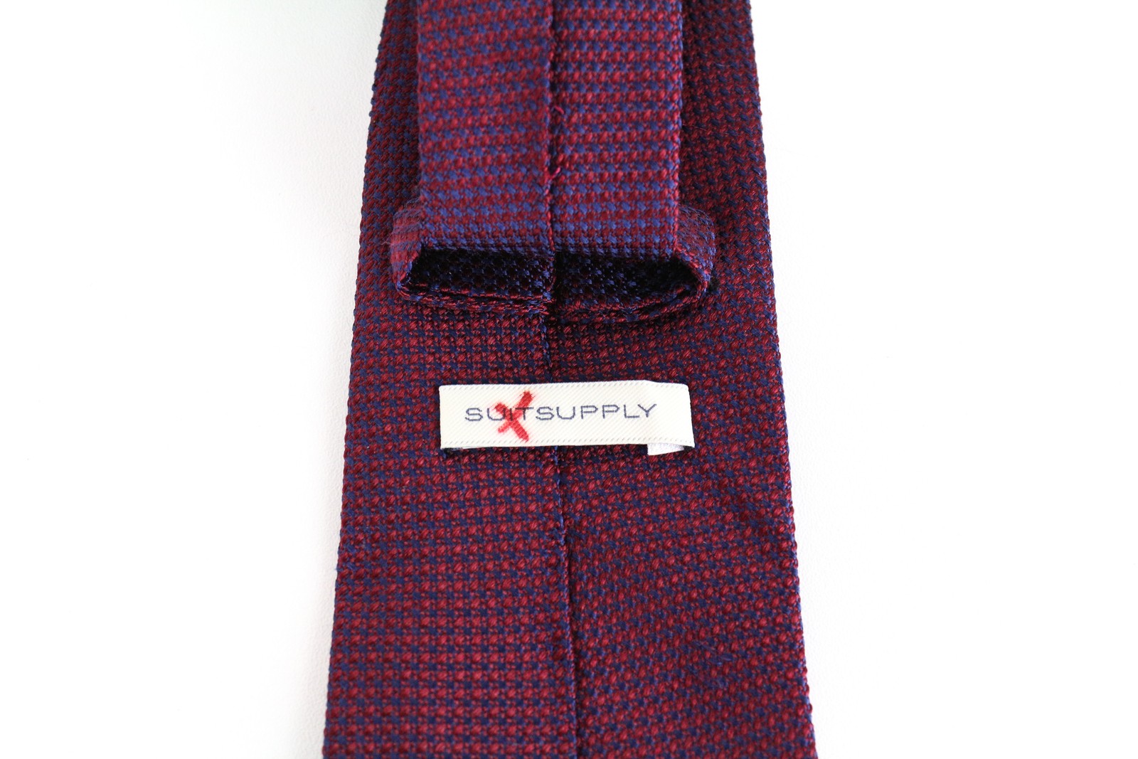 SUITSUPPLY Men Tie 150 x 8 cm Red Pure Silk Pointed-End Classic