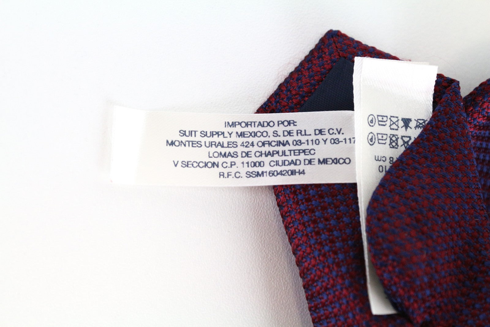 SUITSUPPLY Men Tie 150 x 8 cm Red Pure Silk Pointed-End Classic