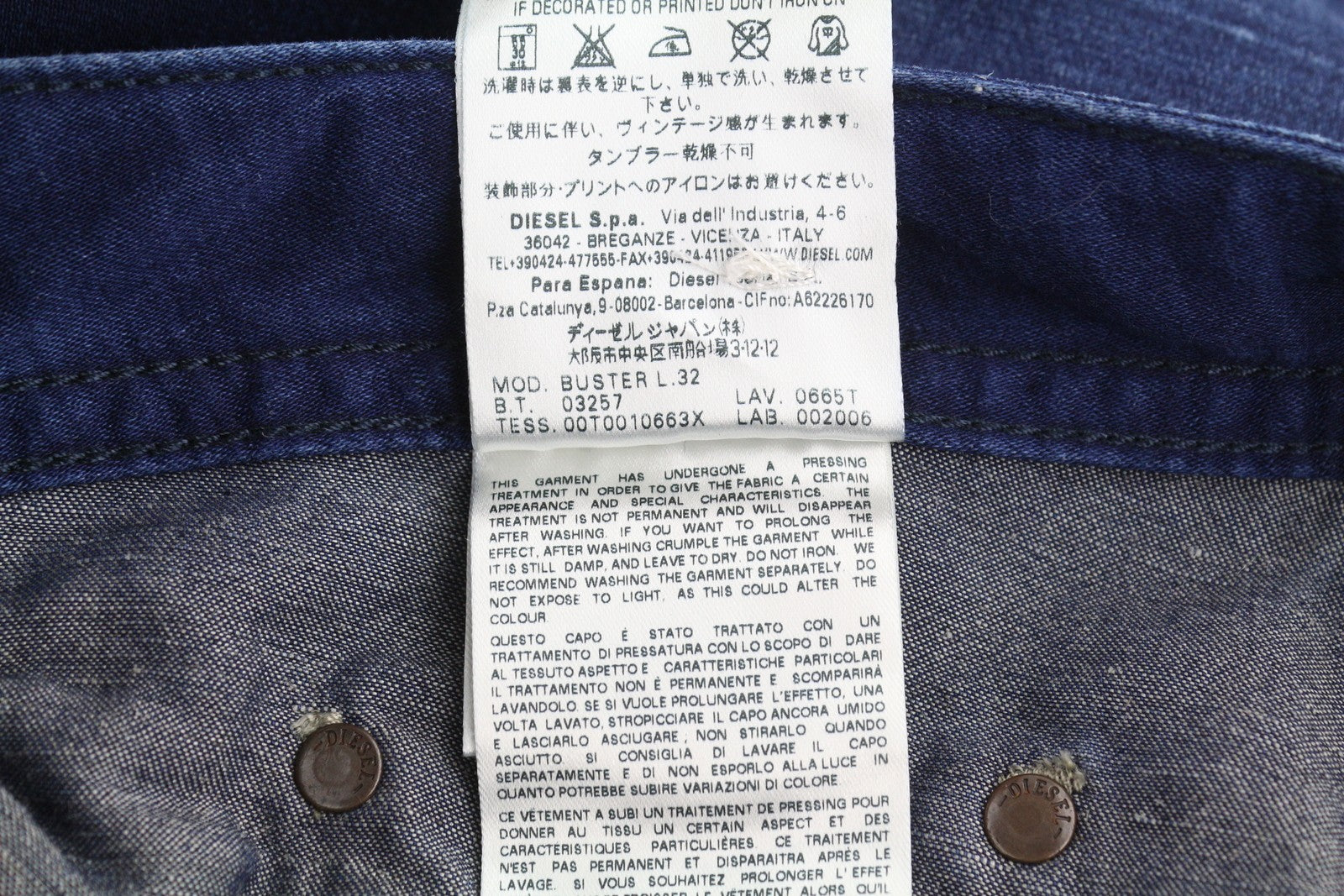 DIESEL Buster 0665T Men Jeans W32/L32 Blue Faded Distress Regular Slim Tapered