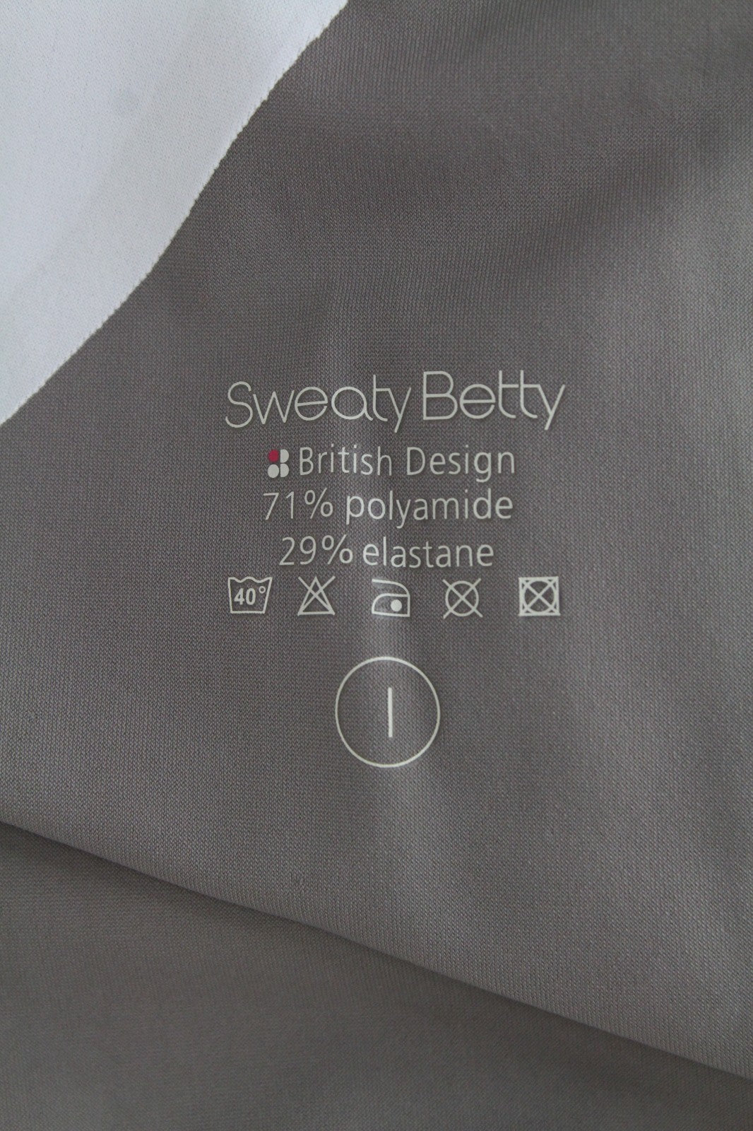 SWEATY BETTY Race Overvest Women Top L Grey Stretch Sleeveless Running