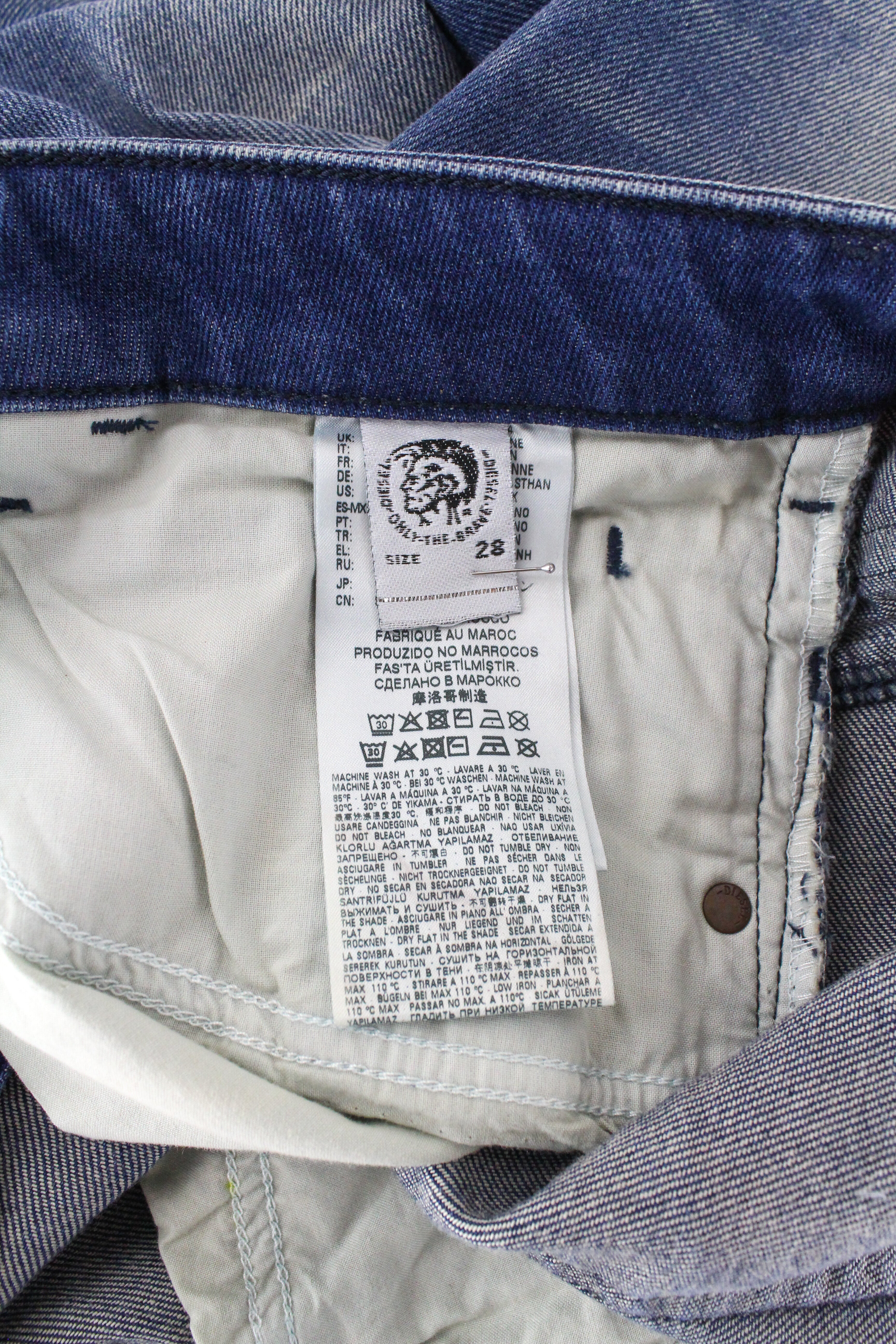 DIESEL D-Bazer 0090D Men's Jeans W28/L30 Tapered Blue Stretch Cotton Urban