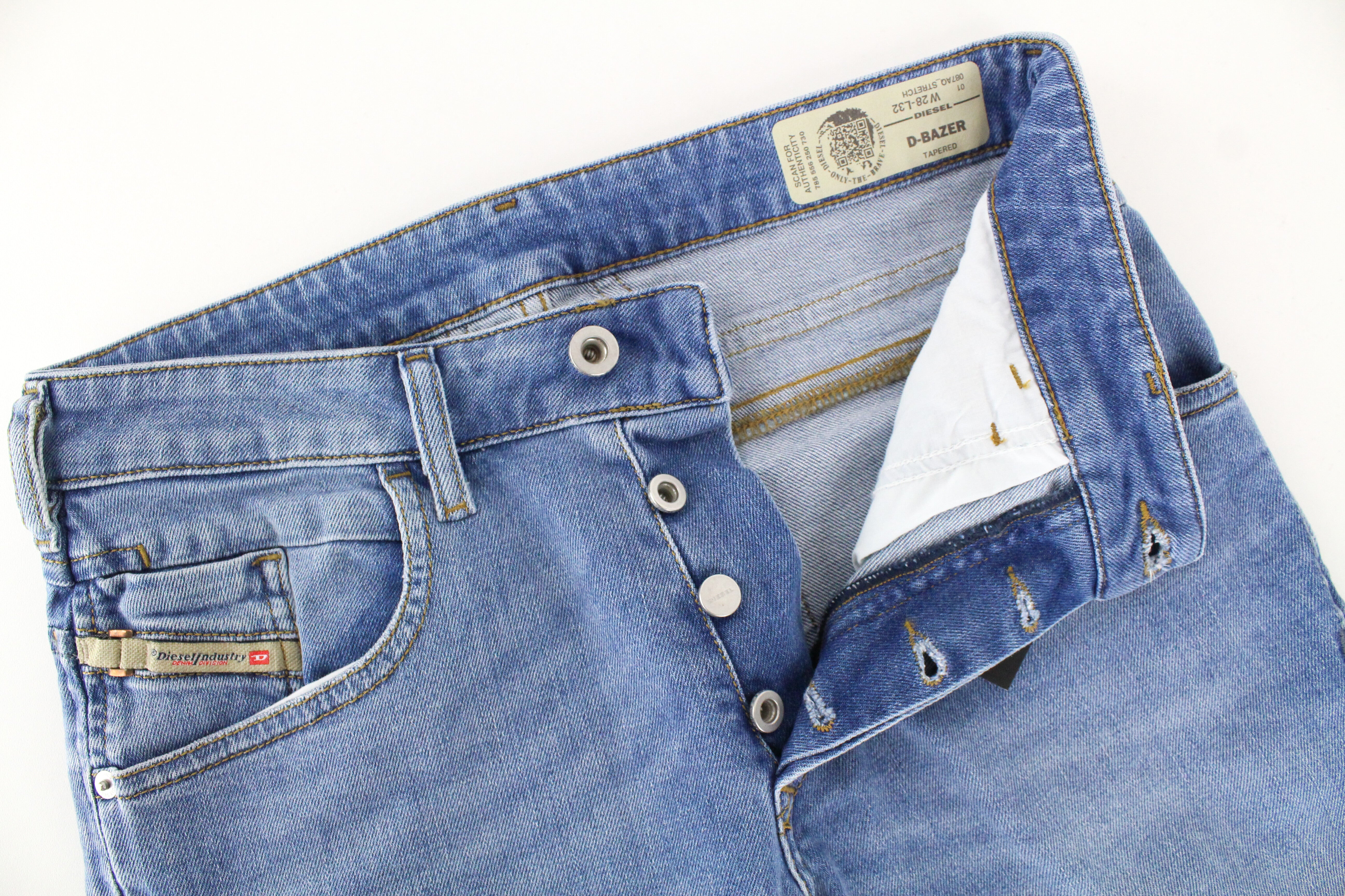 DIESEL  D-Bazer 087AQ Men's Jeans W28/L32 Light Blue Taper Fit Stretch Jeans