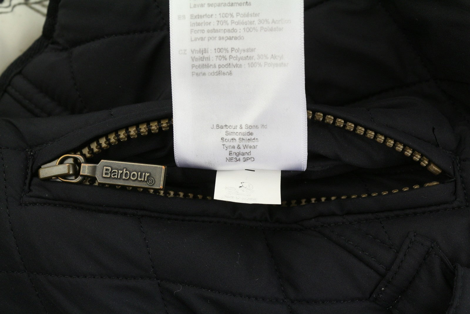 BARBOUR Matlock Quilt Women Jacket M Black Asymmetrical Zip Belted Sherpa