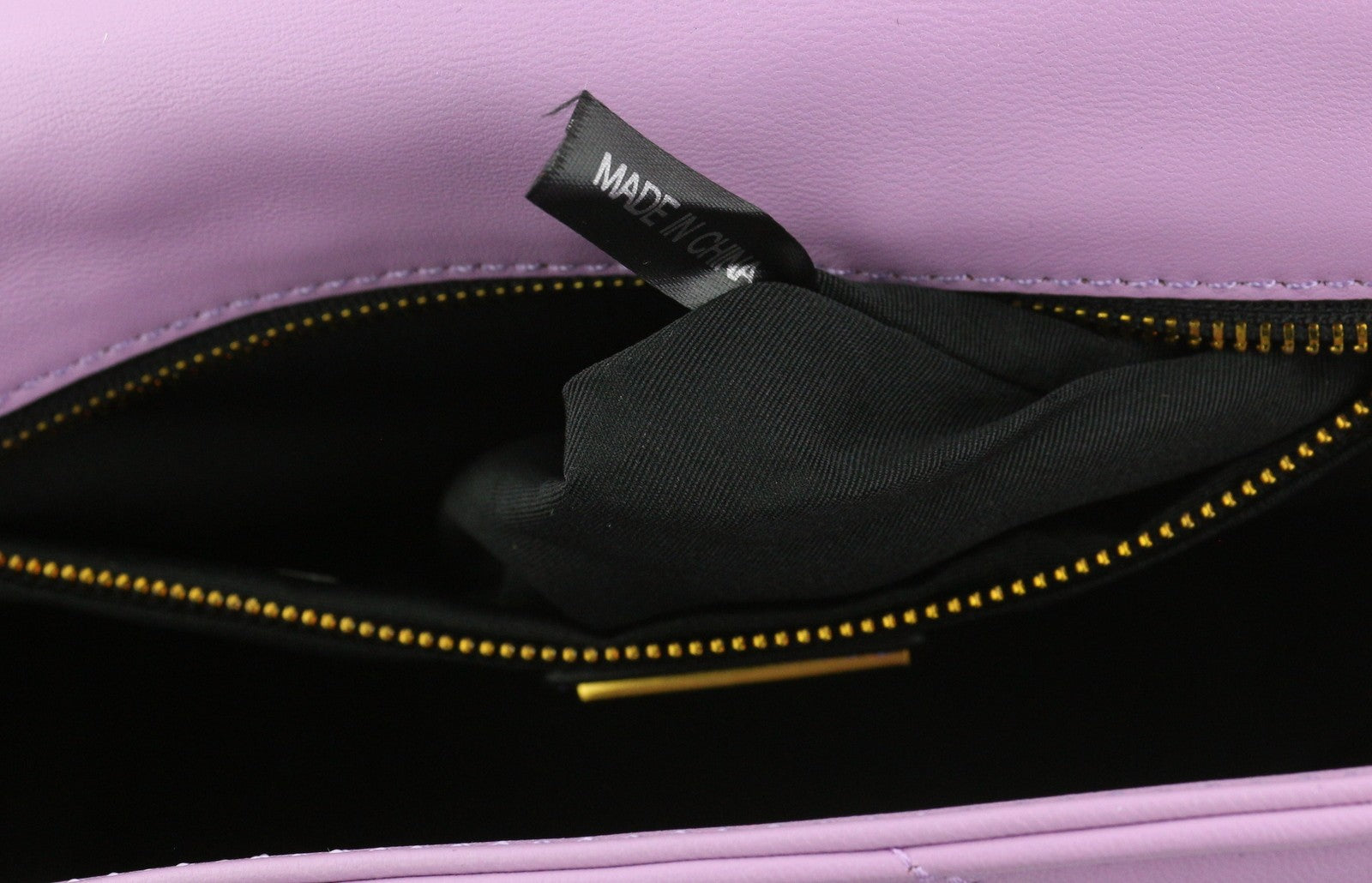 LA CARRIE Stich&Spun Logos Women Bag OS Purple Quilted Leather Crossbody