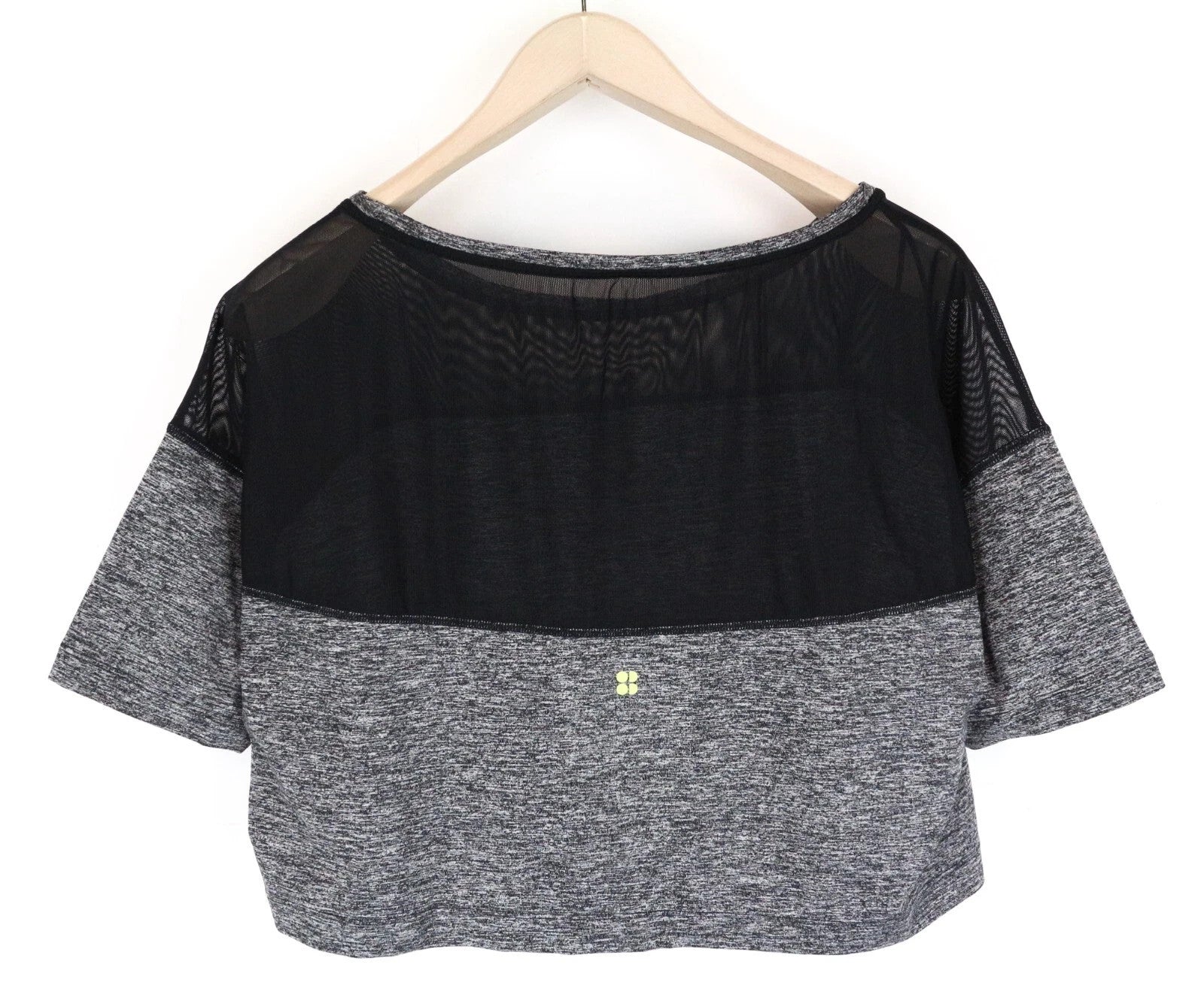 SWEATY BETTY Contemporary Women T-Shirt L Grey Stretch Cropped Short Sleeved