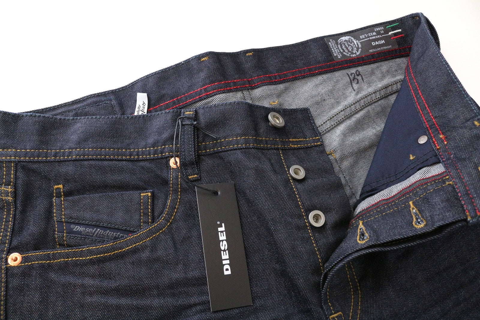 DIESEL Dagh 0088Z Men Jeans W32/L32 Straight Fit 5-Pocket Blue Pure Cotton