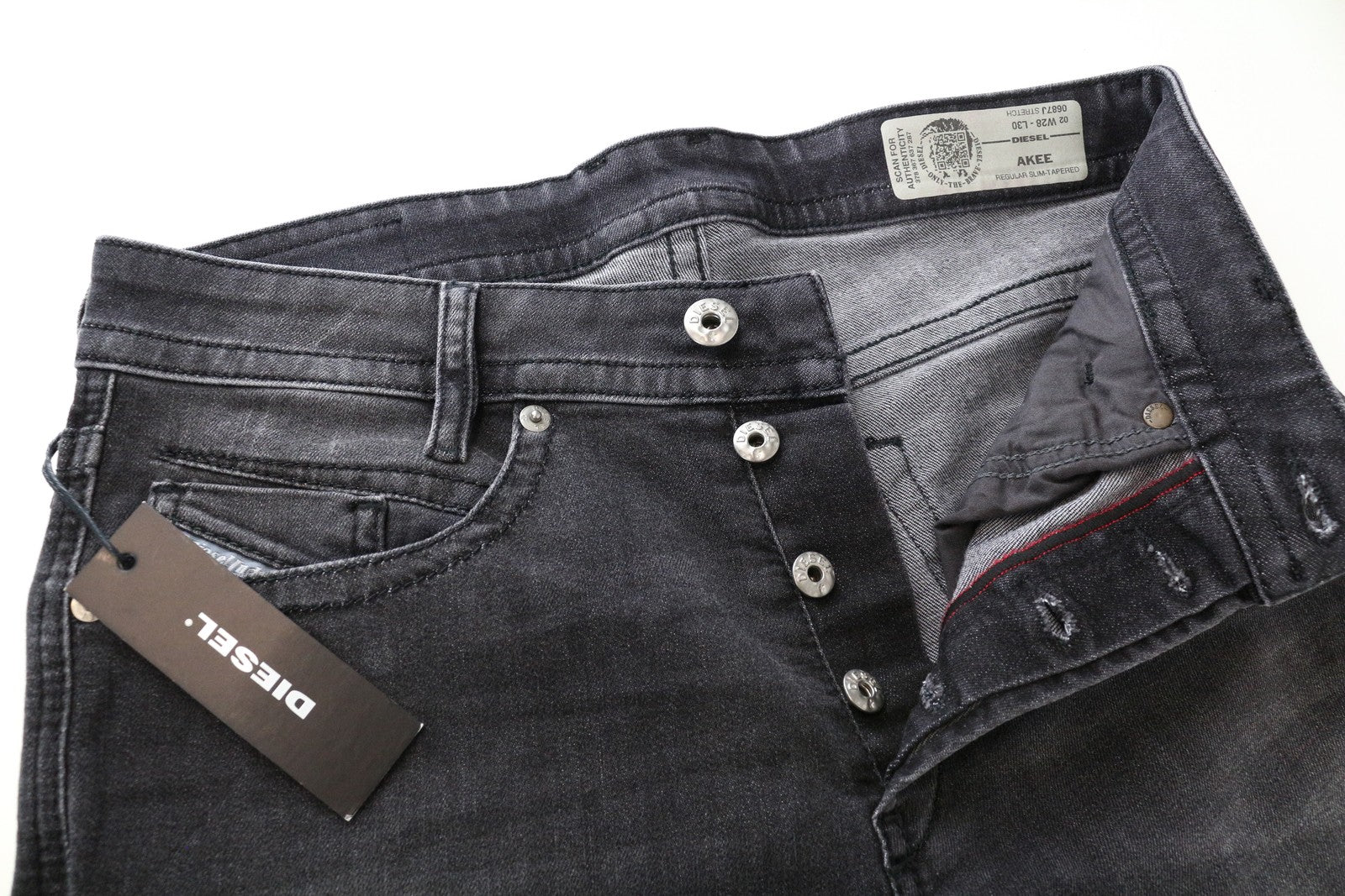 DIESEL Akee 0687J Men Jeans W28/L30 Slim Taper Fit Wash Grey Cotton Stretch