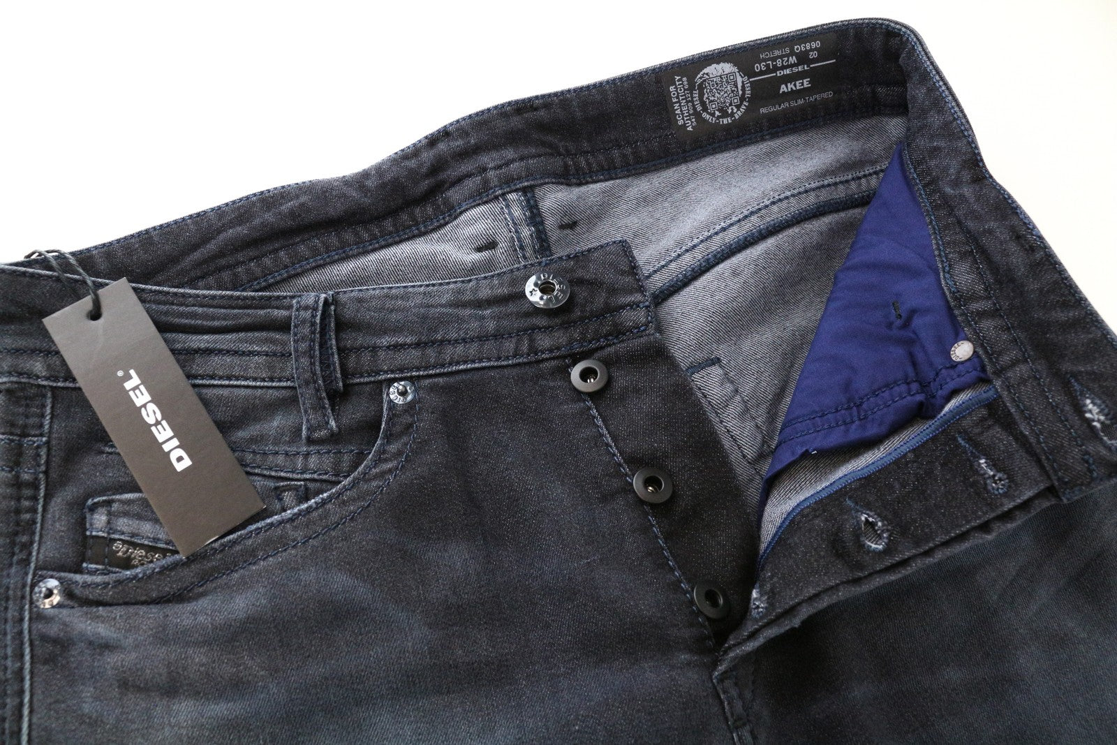 DIESEL Akee 0683Q Men Jeans W28/L30 Slim Tapered Blue Cotton Stretch Distressed