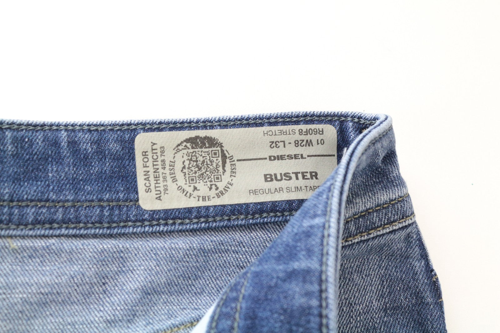 DIESEL Buster R60F8 Men Jeans W28/L32 Blue Slim Tapered Fit Distressed Stretch