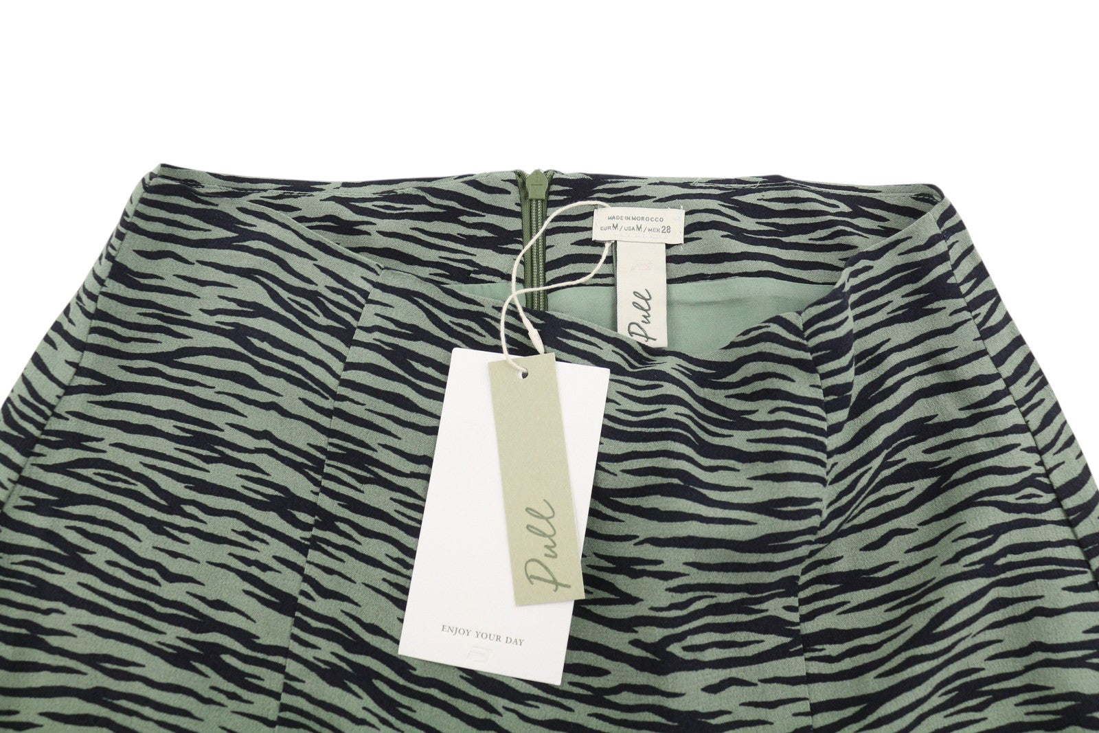PULL & BEAR Women Skirt M Green Zebra Print Front Split Mini