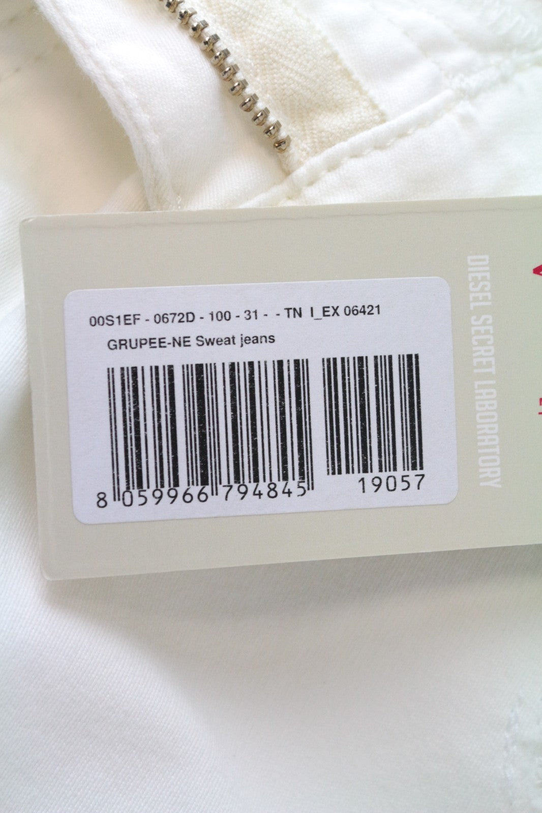DIESEL Gruppe-Ne 0672D Women Jeans W31 Sweat Jogg Slim Off-White Cotton Stretch