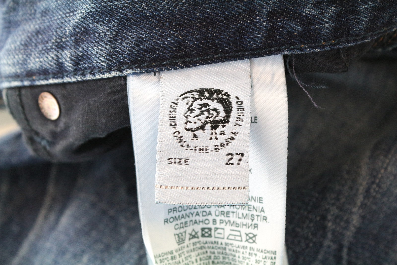 DIESEL Mharky 080AG Men Jeans W27/L30 Non-Stretch Slim Skinny Fit Ripped Blue