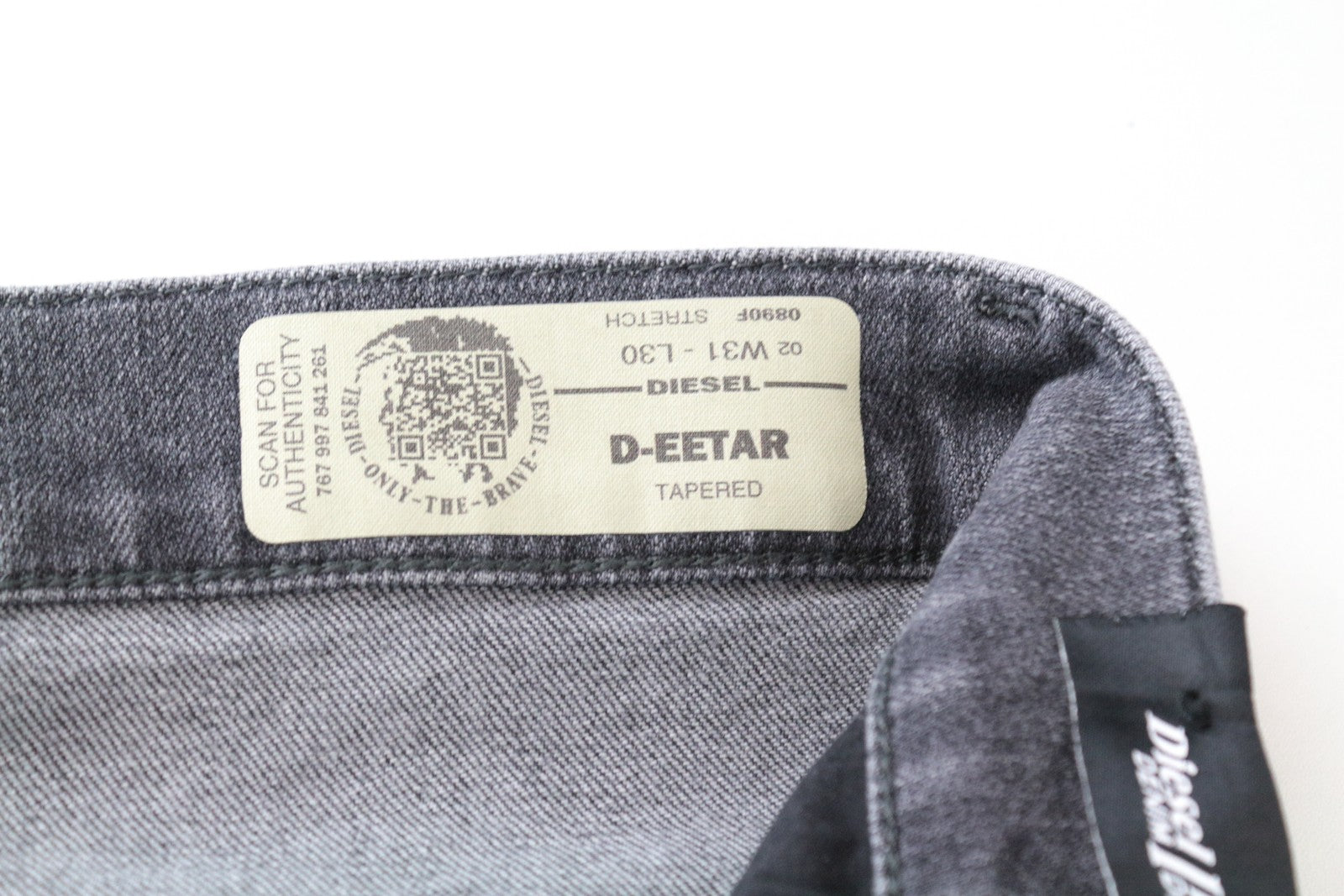DIESEL D-Eetar 0890F Men Jeans W31/L30 Carrot Tapered Fit Stretch Grey Ripped