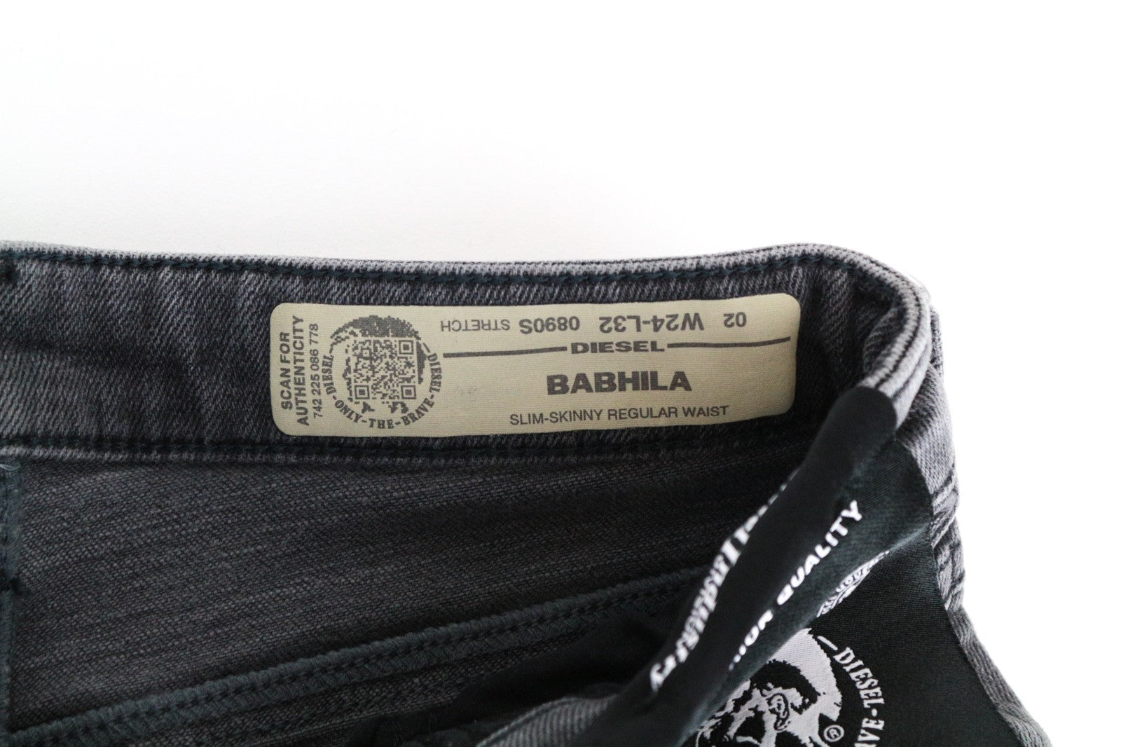 DIESEL Babhila 0890S Women Jeans W24/L32 Slim Skinny Fit Grey Stretch Girls