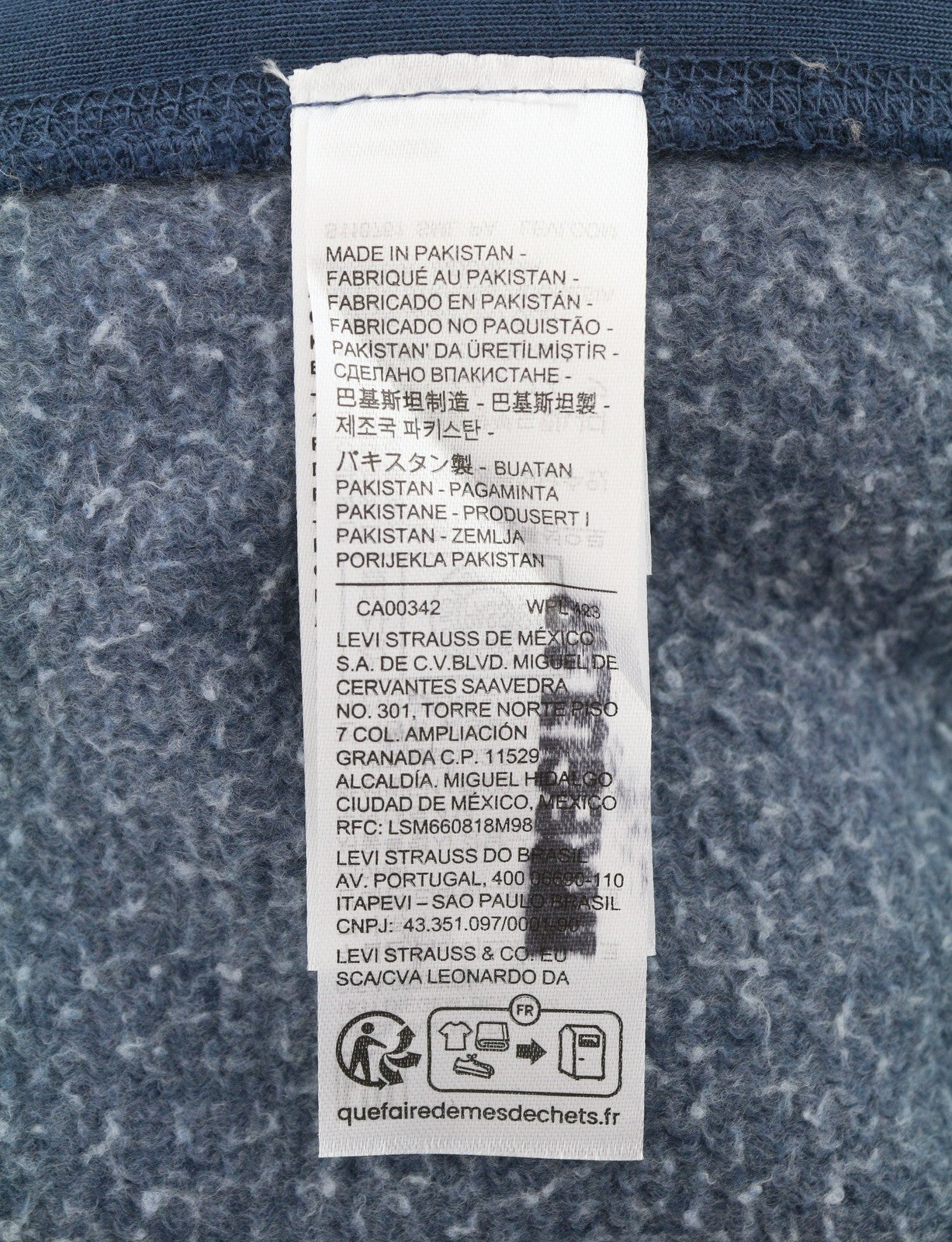 LEVI'S Relaxed Fit Men Sweatshirt M Blue Faded Crew Neck Long Sleeve Pull On