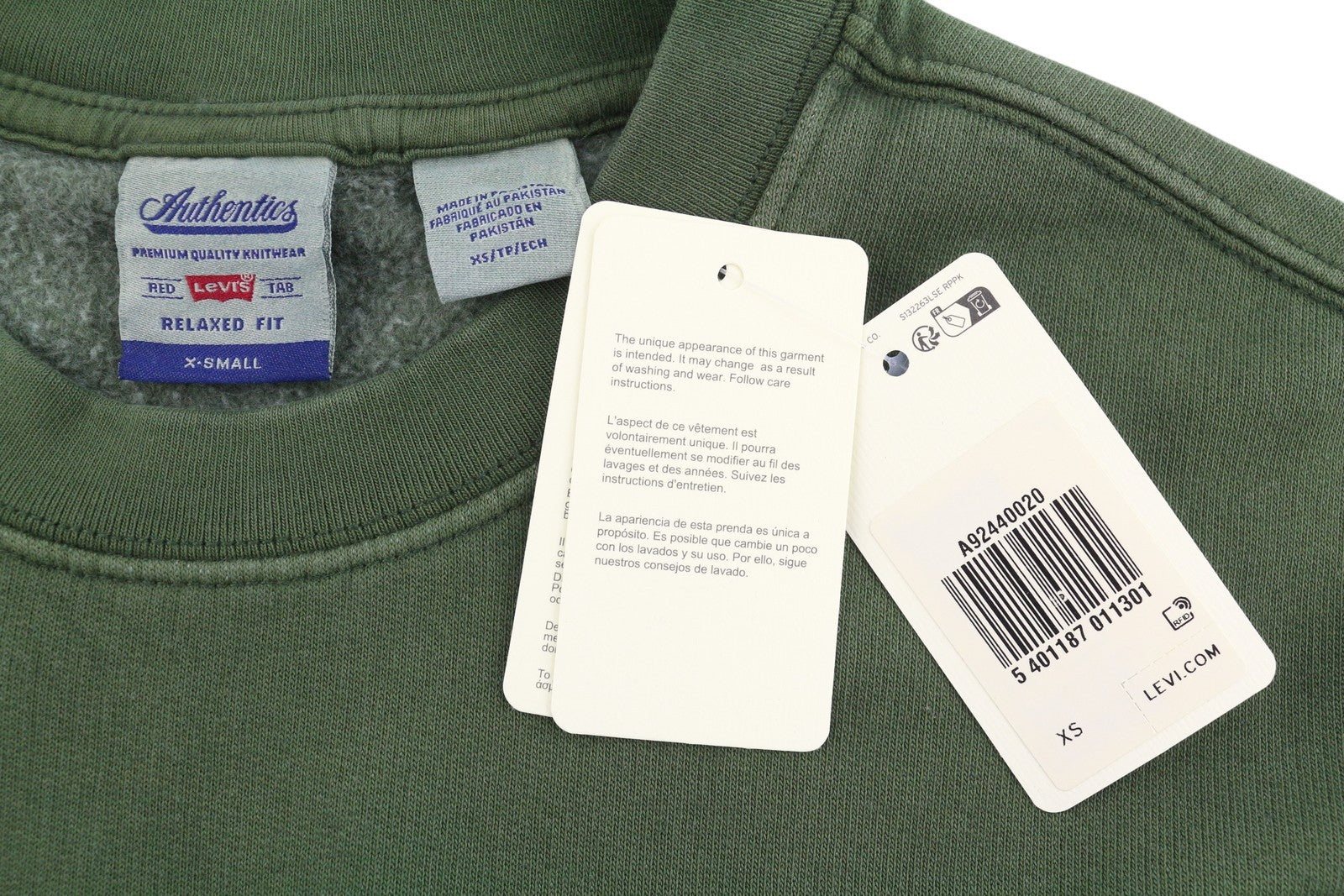 LEVI'S Relaxed Fit Men Sweatshirt XS Khaki Green Crew Neck Long Sleeve Pull On