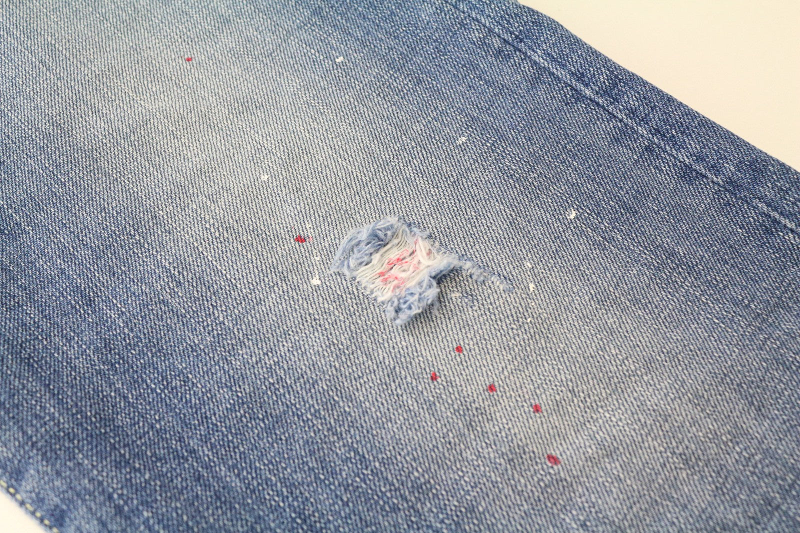 TAKESHY KUROSAWA TK 72 vyriški džinsai W32 mėlyni dažai Slim Distres netempimo kirpimo 