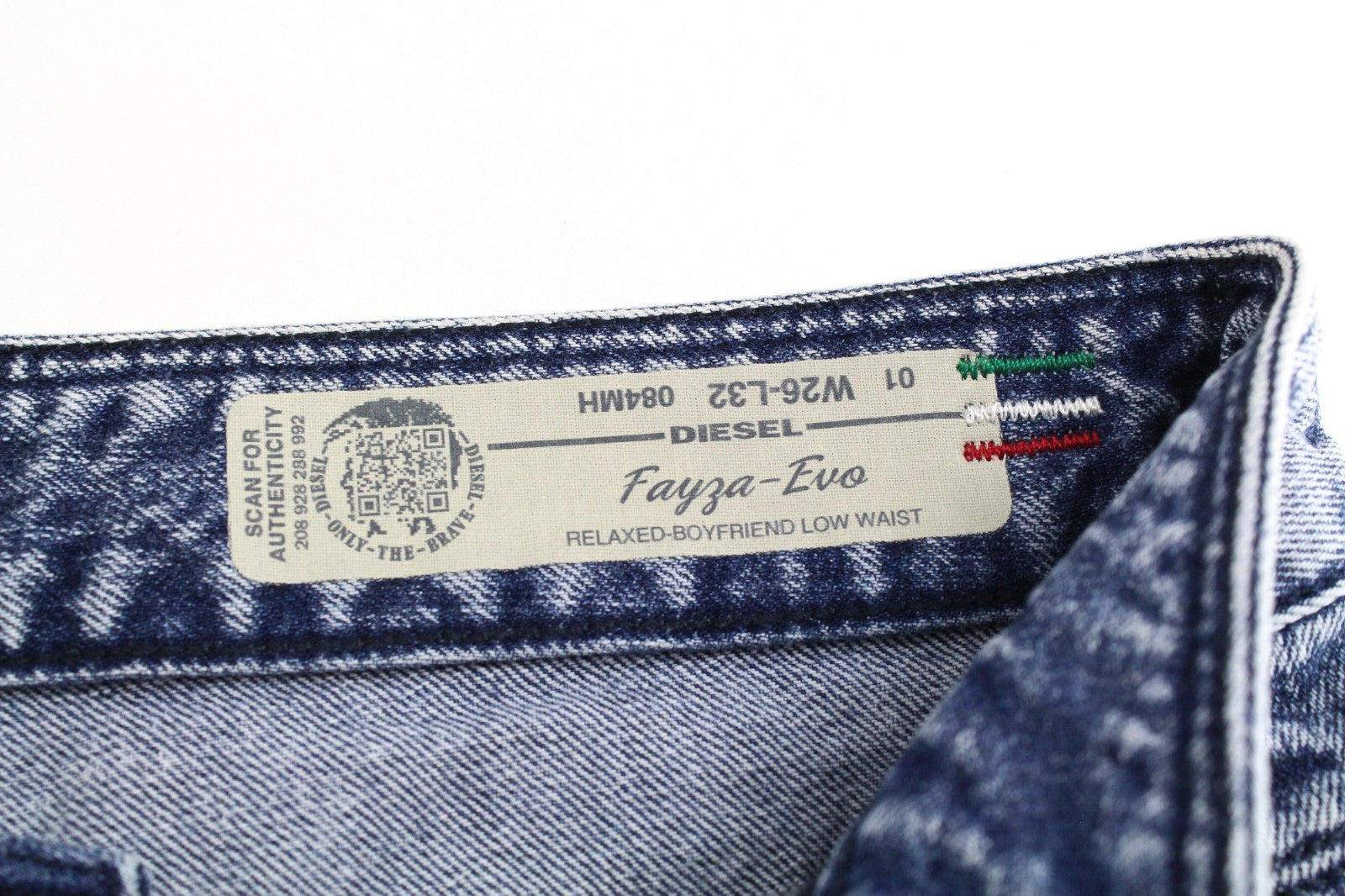 DIESEL Fayza-Evo 084MH Women Jeans W26/L32 Relaxed Boyfriend Cotton Blue Wash