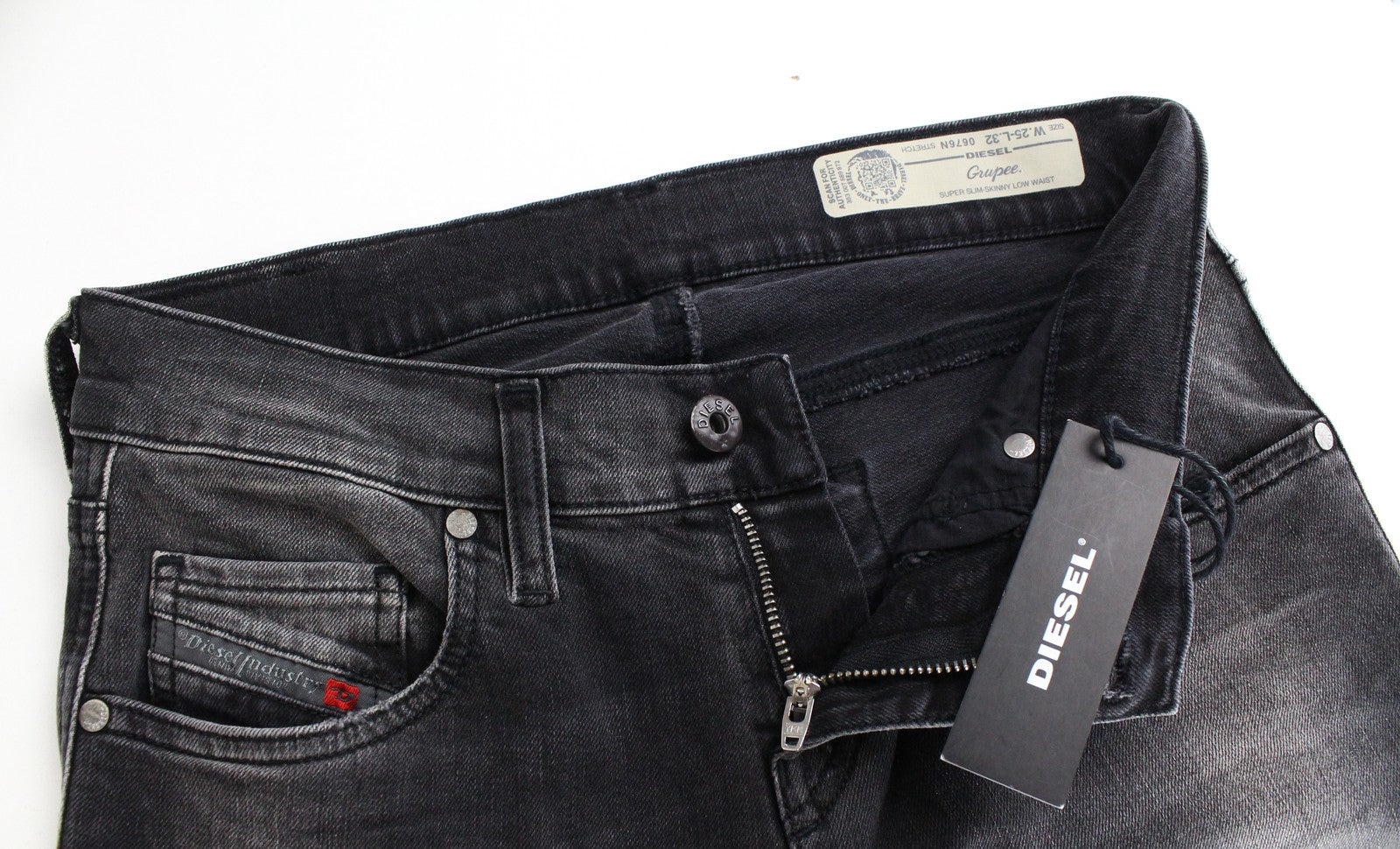 DIESEL Grupee 0676N Women Jeans W25/L32 Super Slim Skinny Fit Wash Stretch Grey