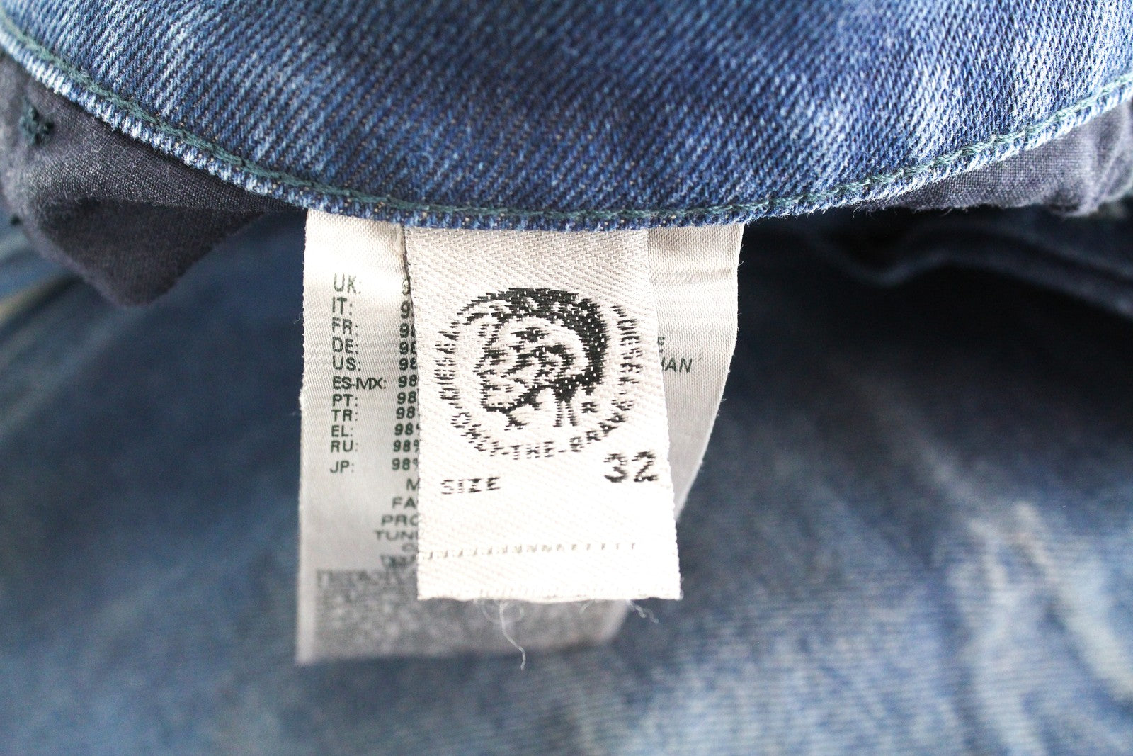DIESEL D-Eetar 0870I Men Jeans W32/L32 Tapered Fit Blue Cotton Stretch Bleached