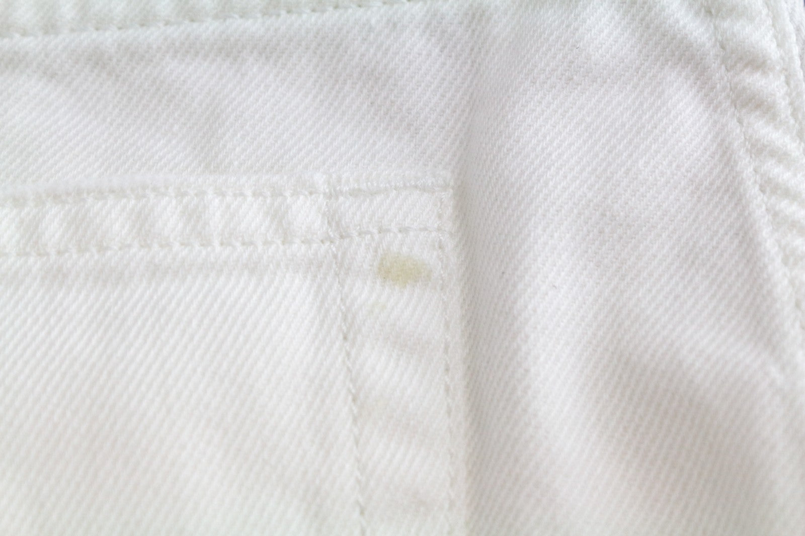 DIESEL Neekhol 0699F Women Jeans W27/L32 Straight Pure Cotton Off-White Ripped