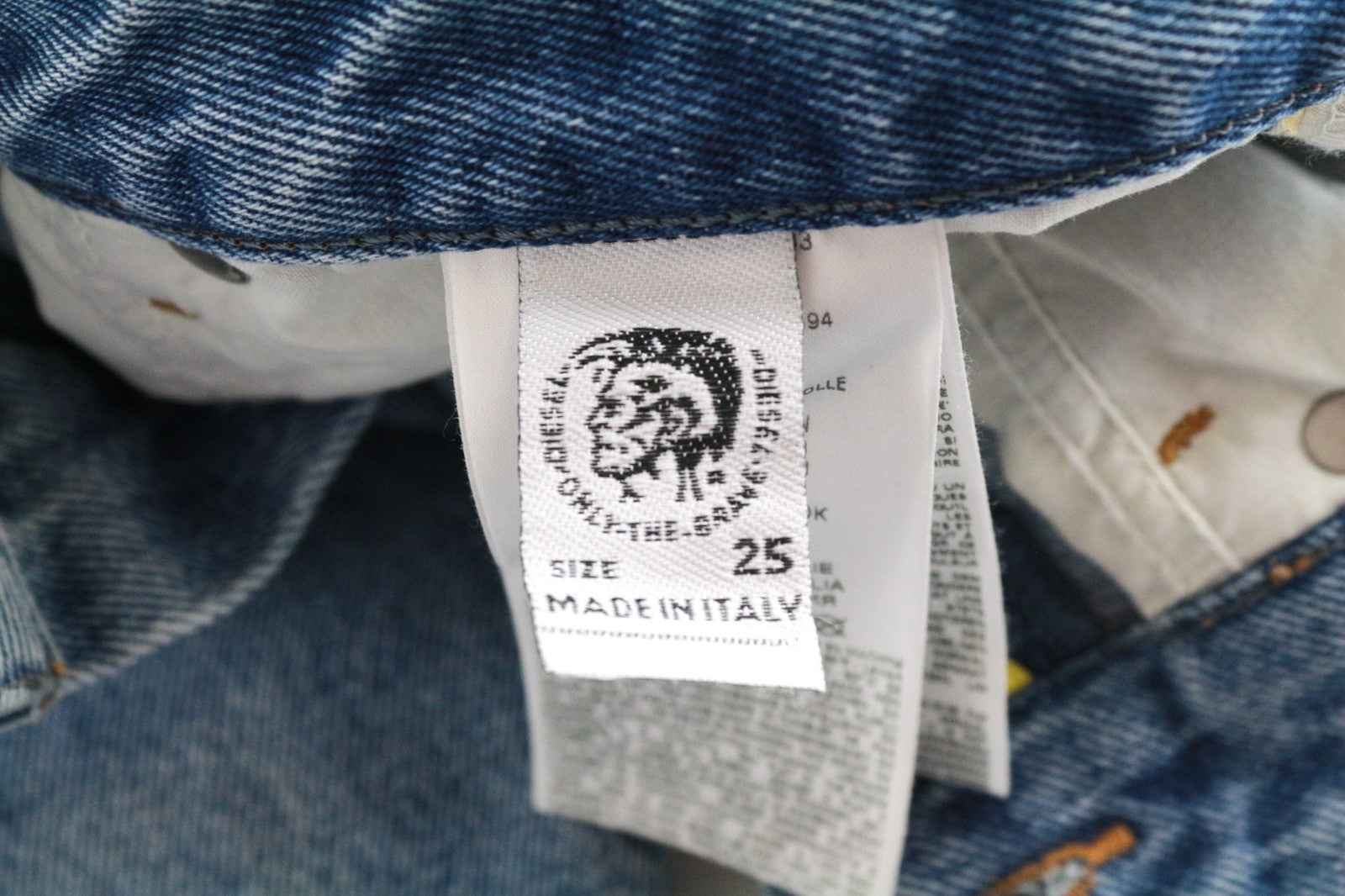 DIESEL Neekhol 0076J Women Jeans W25/L30 Straight Distressed Pure Cotton Blue
