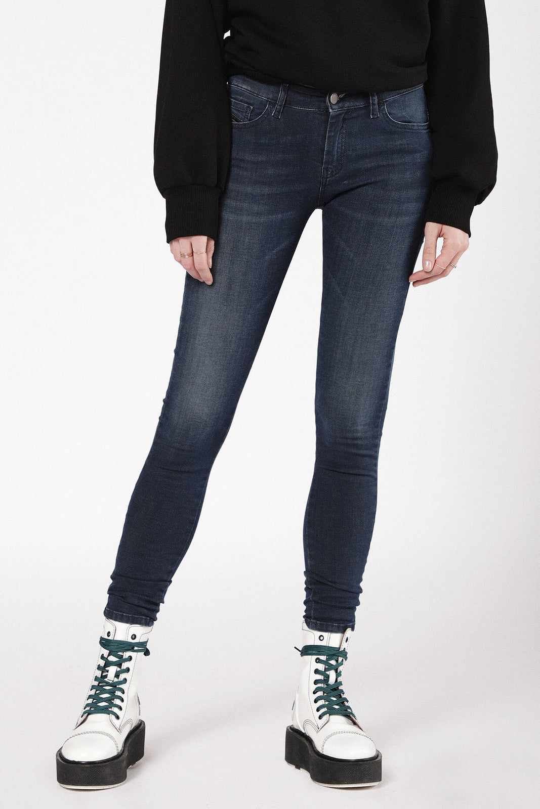 DIESEL Slandy 0681G Women Jeans W26/L30 Super Slim Skinny Fit Blue Stretch