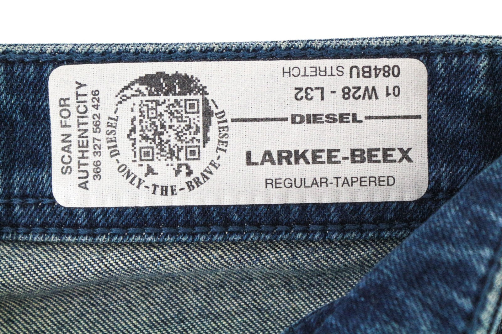 DIESEL Larkee-Beex 084BU Men Jeans W28/L32 Regular Tapered Blue Washed Stretch
