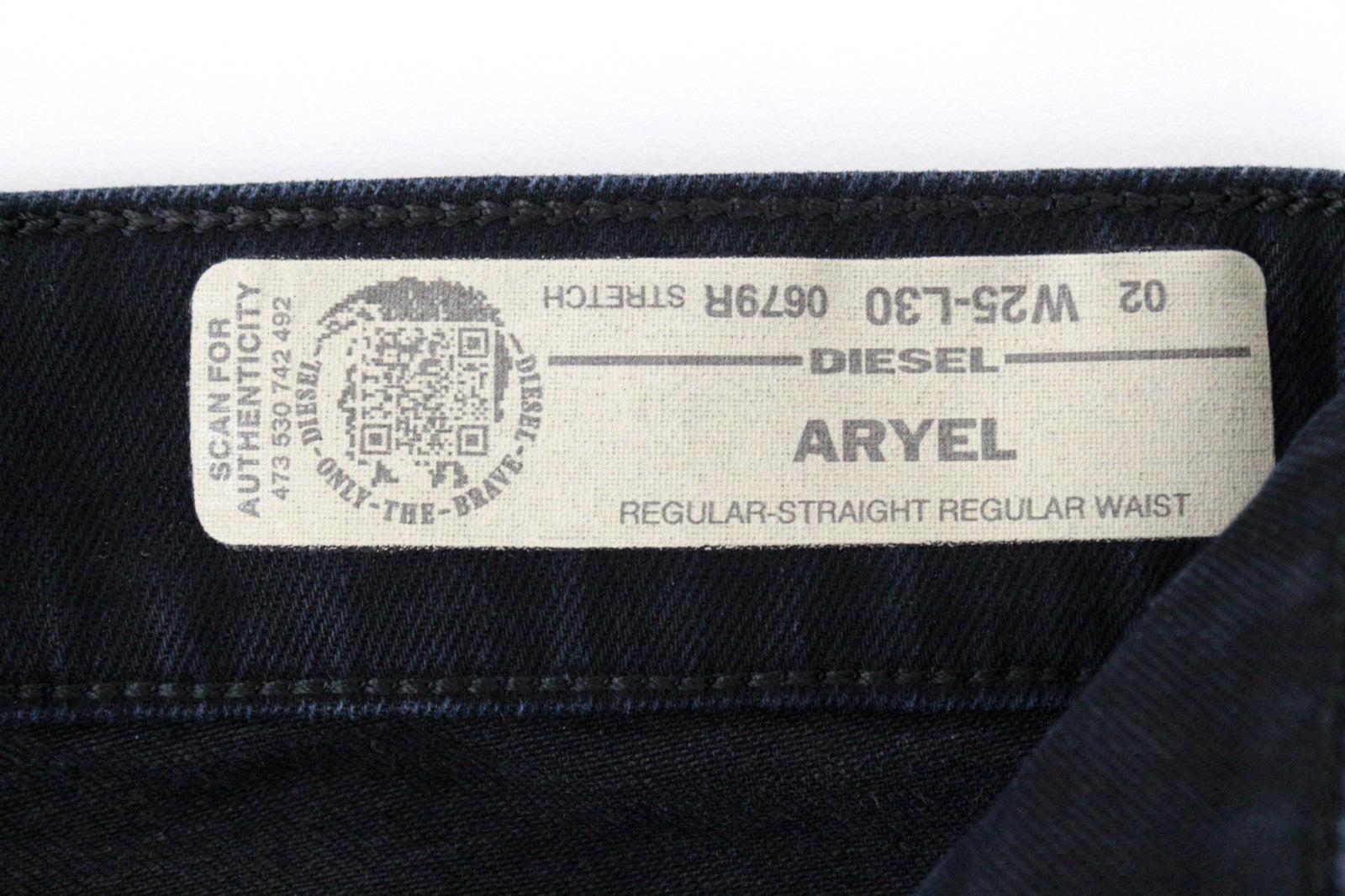DIESEL Aryel 0679R Women Jeans W25/L30 Straight Fit Dark Blue Cotton Stretch